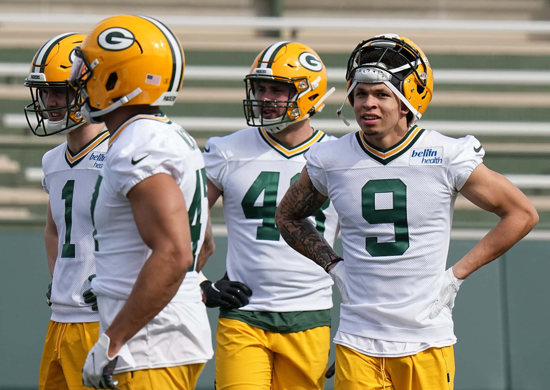 Green Bay Packers Players During Training Wallpaper