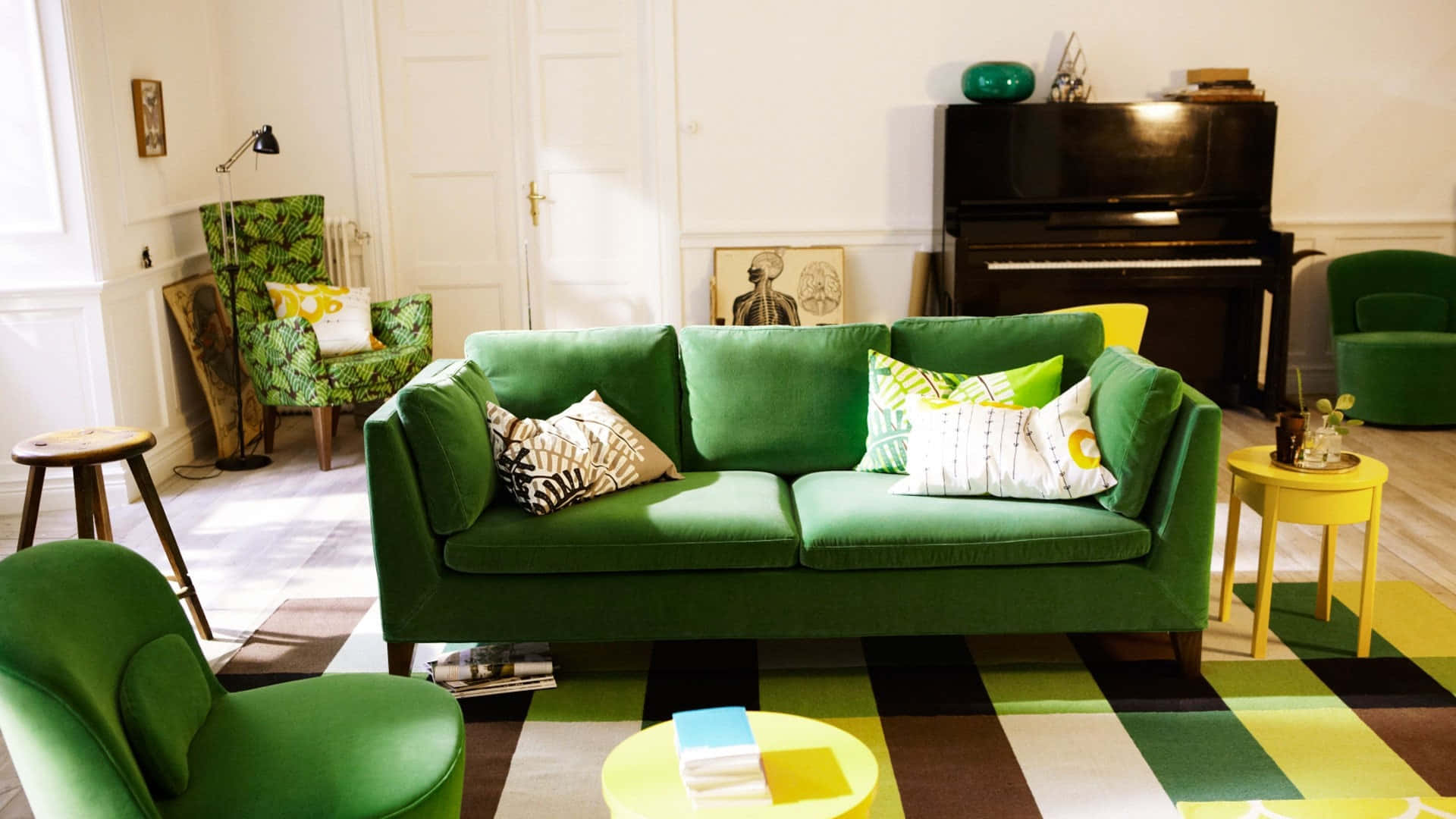 Green Couch Set Living Room Wallpaper