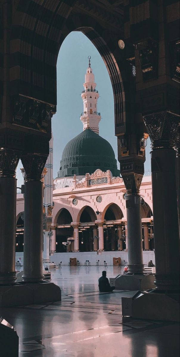 Download Green Dome Framed Arch Madina Wallpaper 