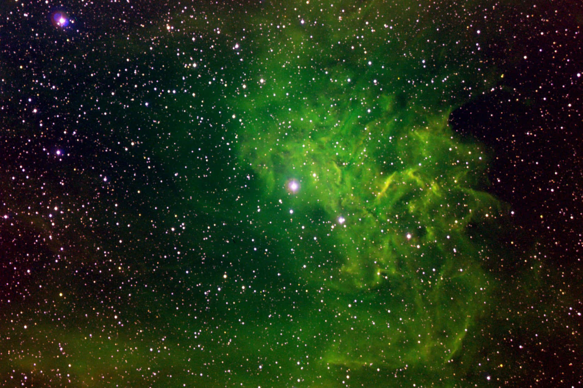 Udforsk “Green Galaxy” - et åndeløst panorama af stjerner, nøgne og galakser! Wallpaper