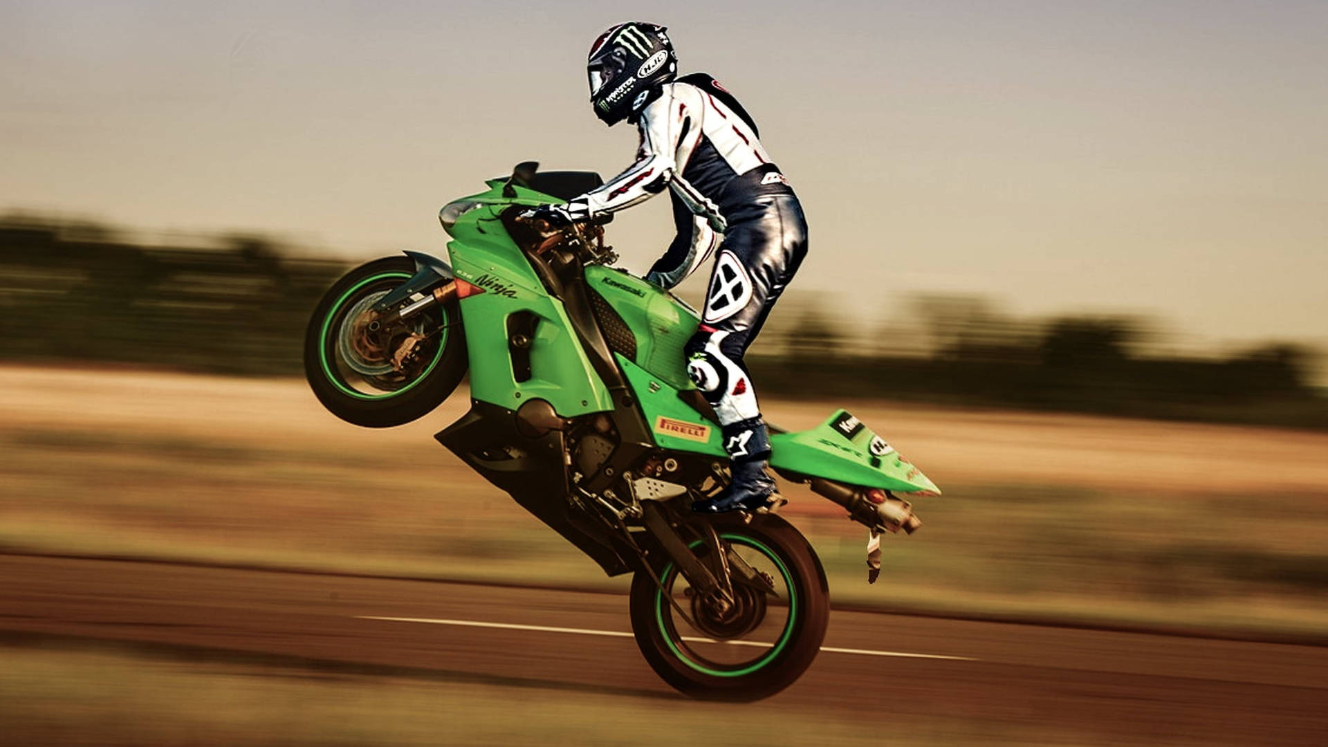 Motocicletaktm Verde Con Acrobacias En 4k. Fondo de pantalla