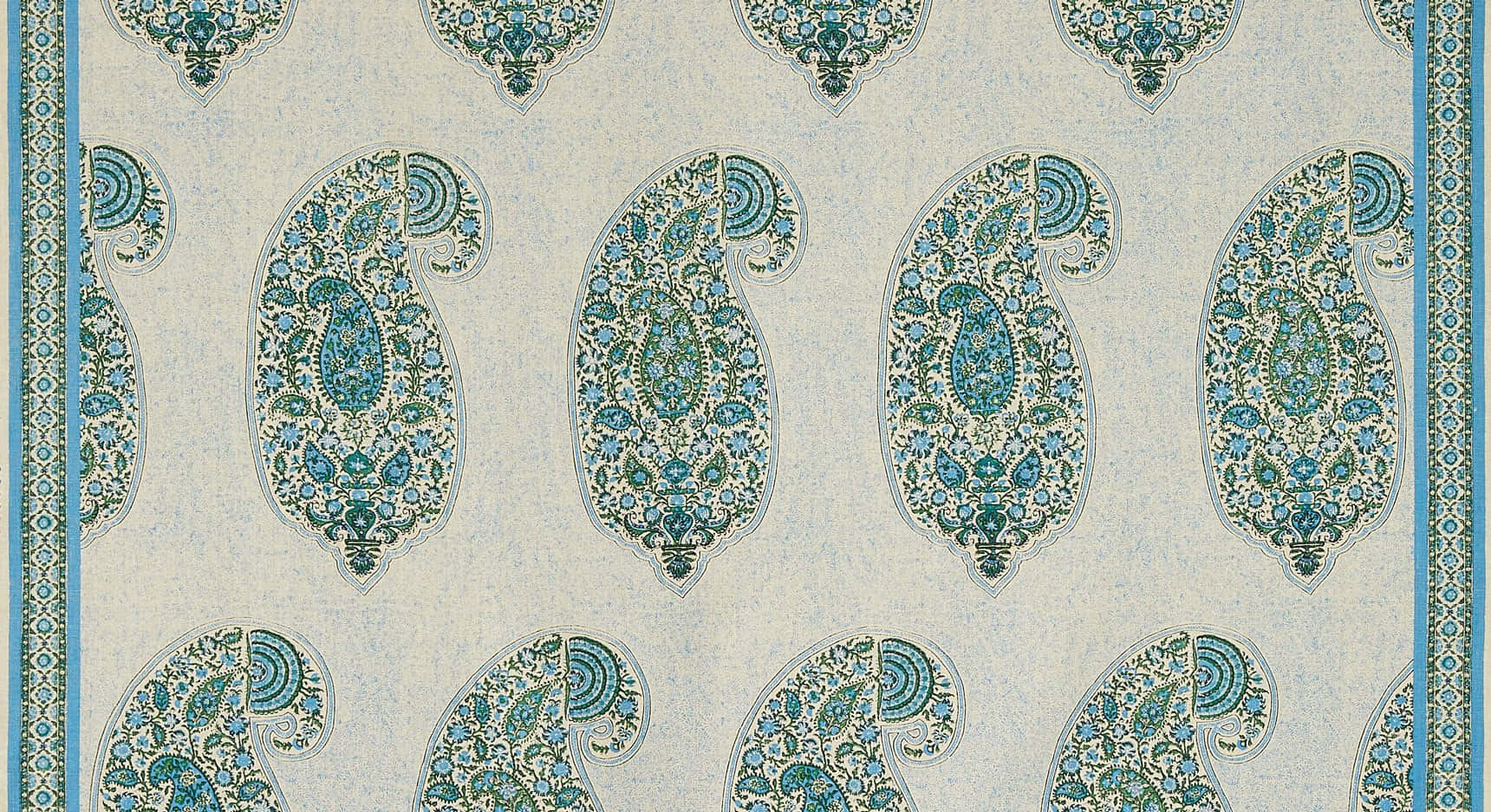 Green Paisley Pattern On Isfahan Textile Wallpaper