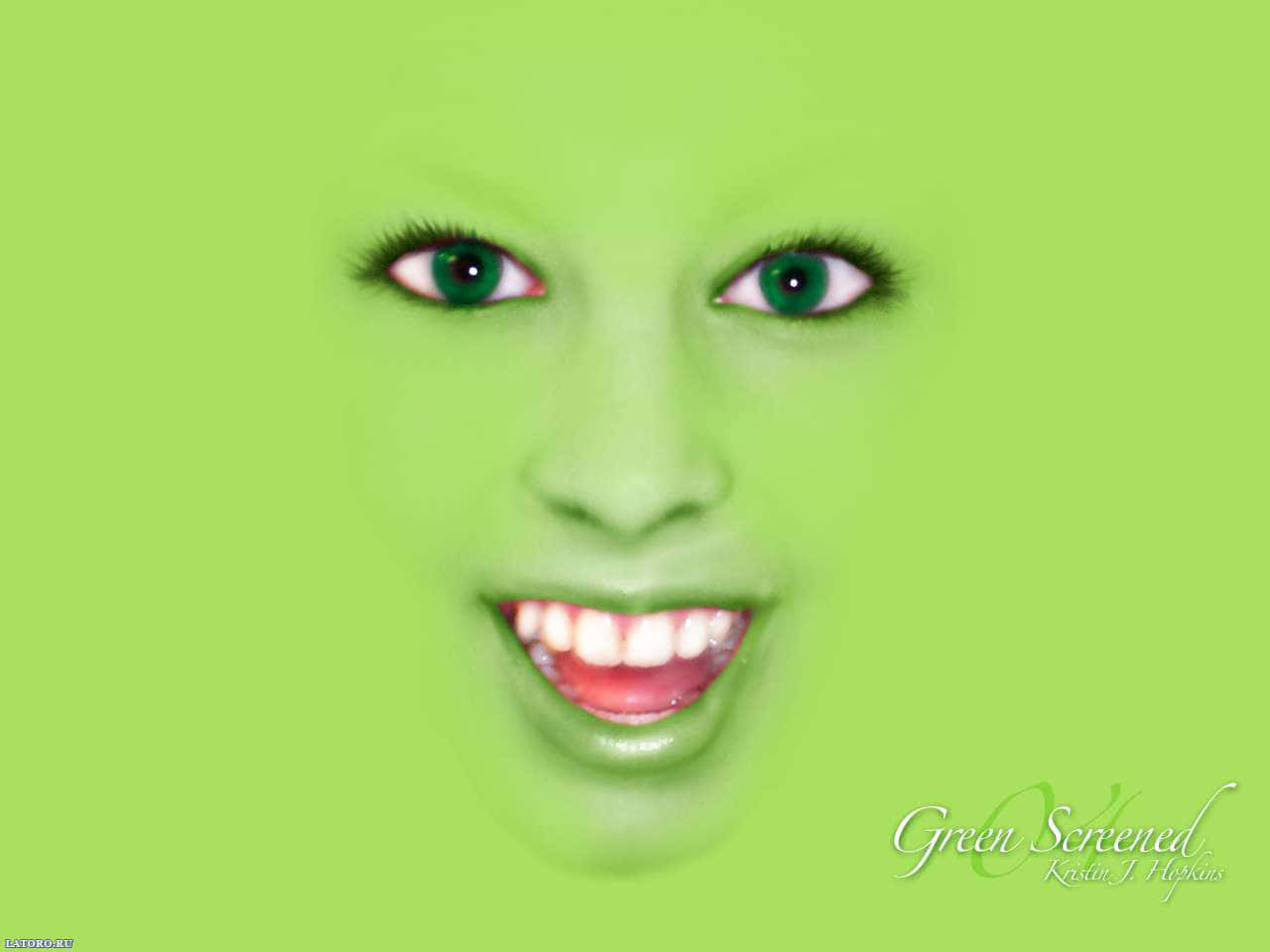 Green Screened Smile Wallpaper