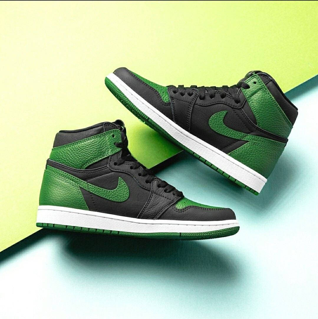 Look stylish in a pair of green shoes. Wallpaper