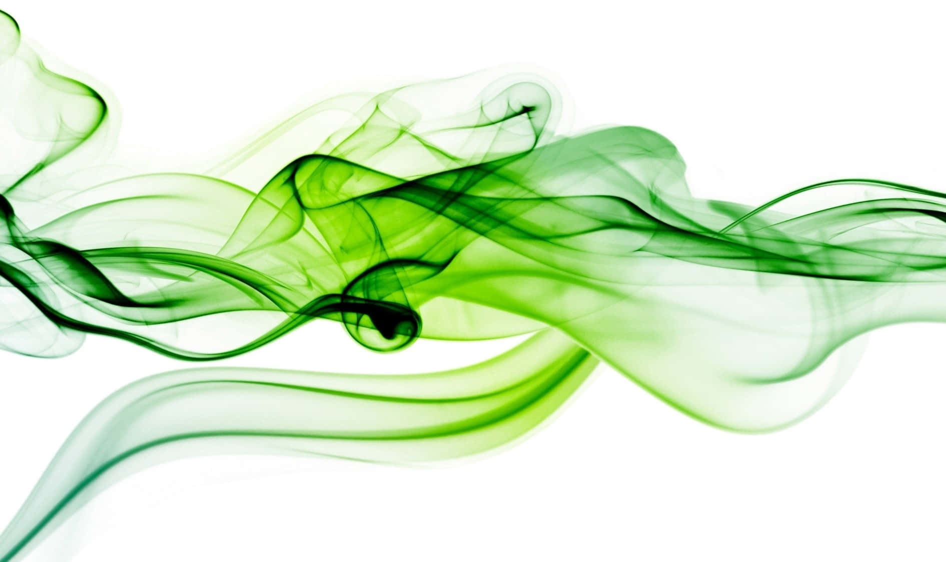 Njutav En Högkvalitativ, E-cigarettsupplevelse Med Green Smoke.