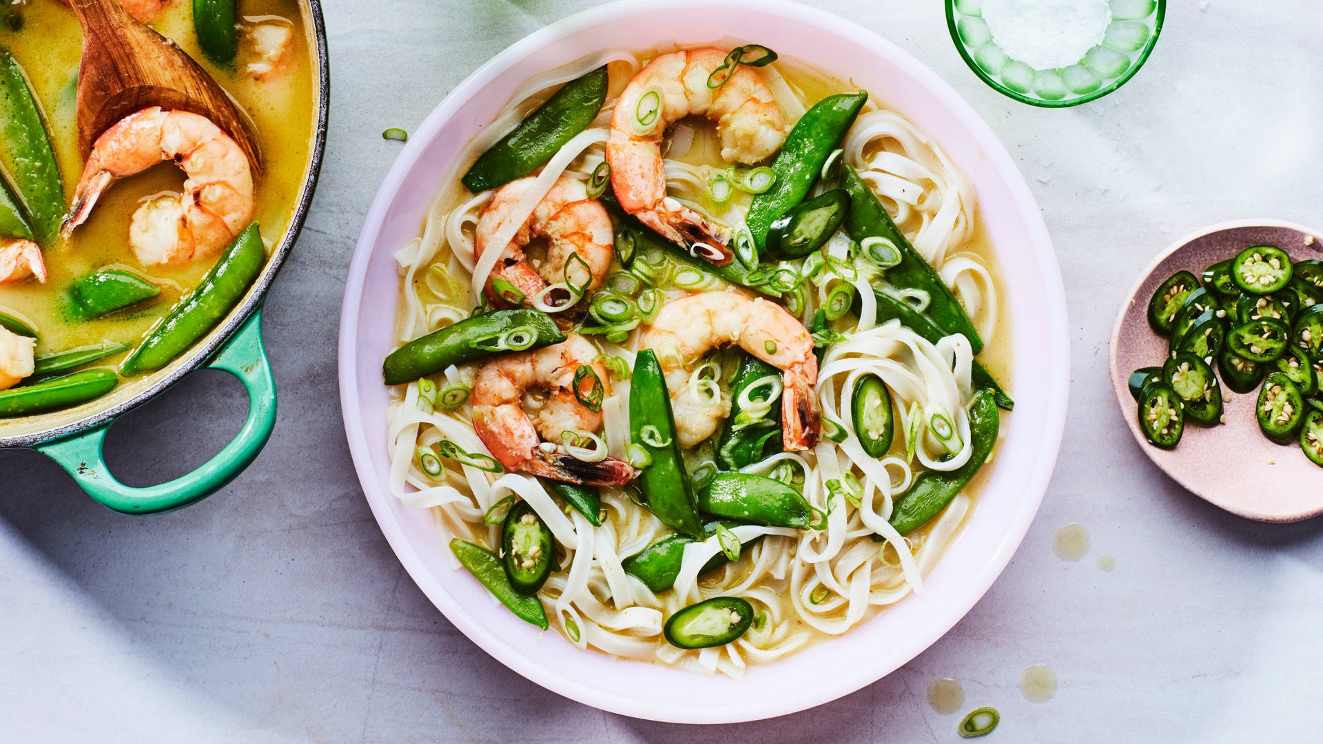 Green Thai Curry Noodle Soup With Shrimp Wallpaper