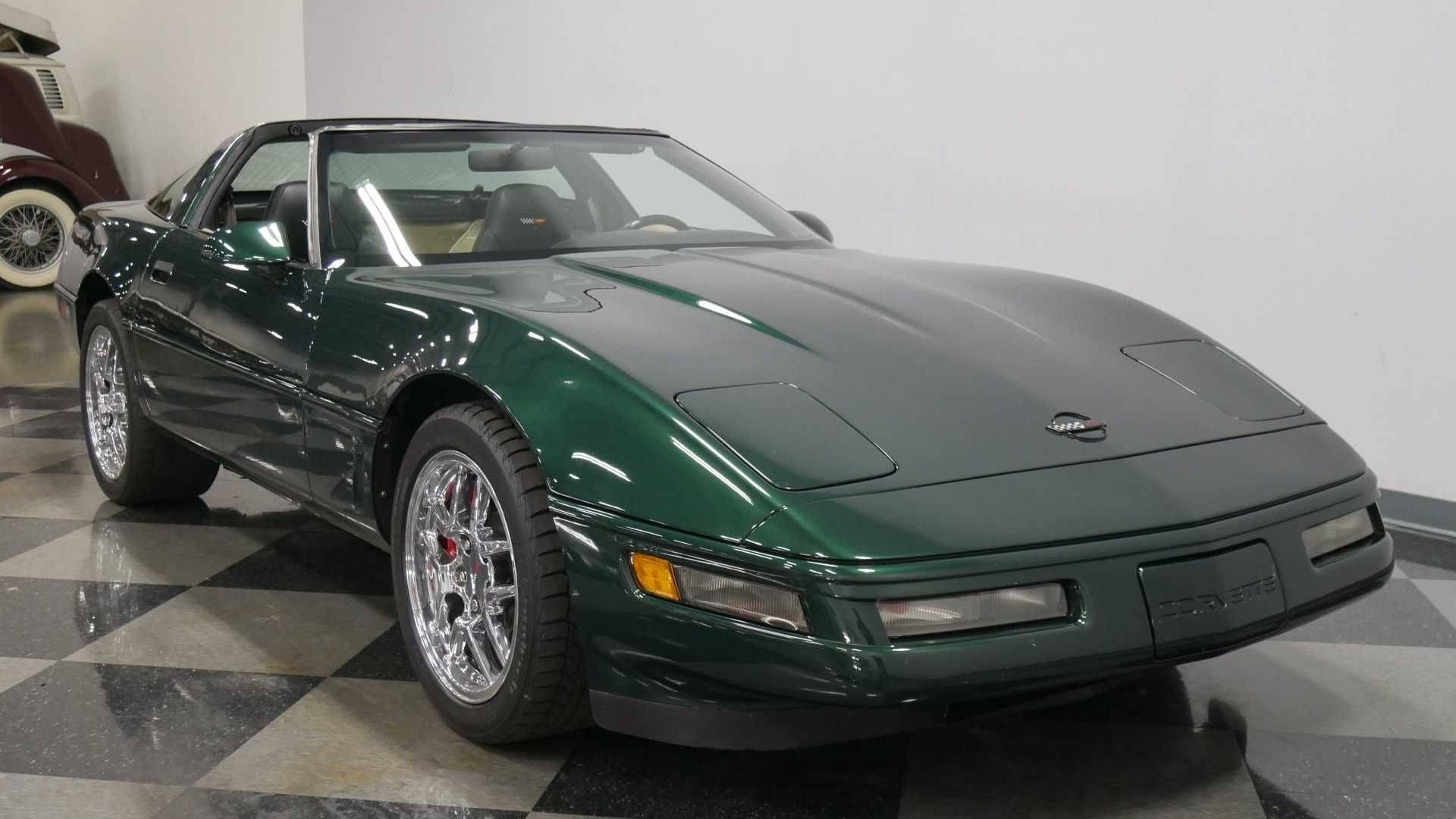 The Power and Elegance of the C4 Corvette Wallpaper