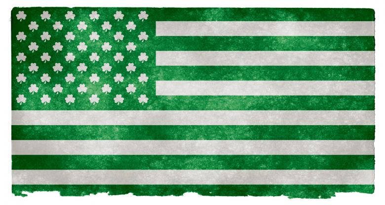Iphone Della Bandiera Degli Stati Uniti Di Lerciume Dell'erbaccia Verde Sfondo