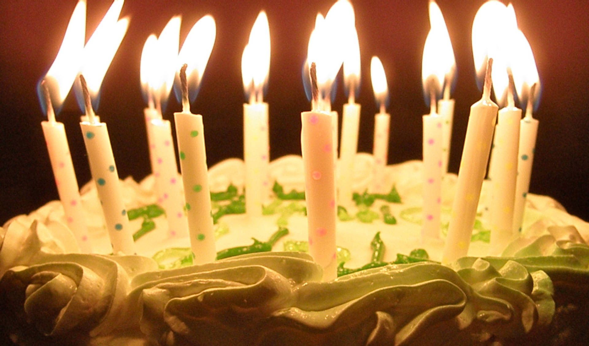 Green White Birthday Cake Candles Wallpaper
