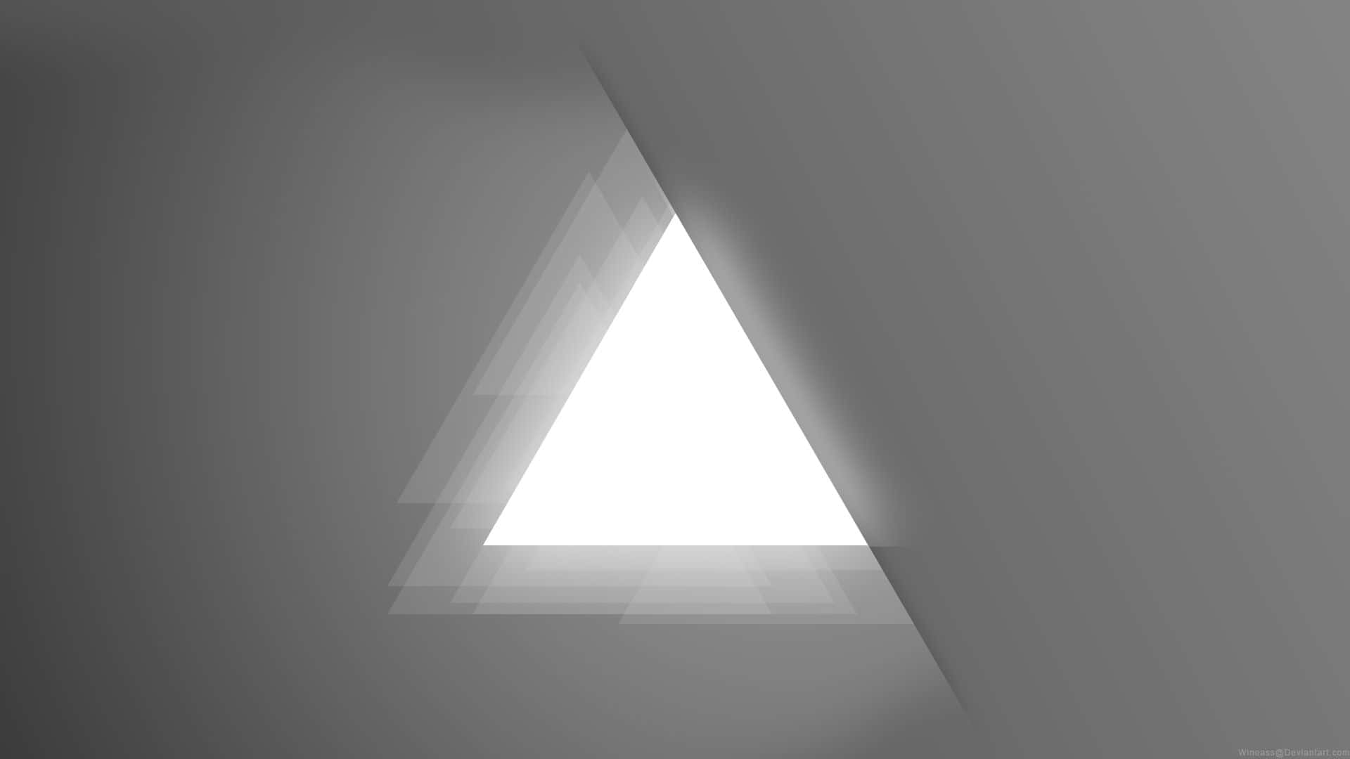 Dreieckigesfenster Mit Grauem Hintergrund