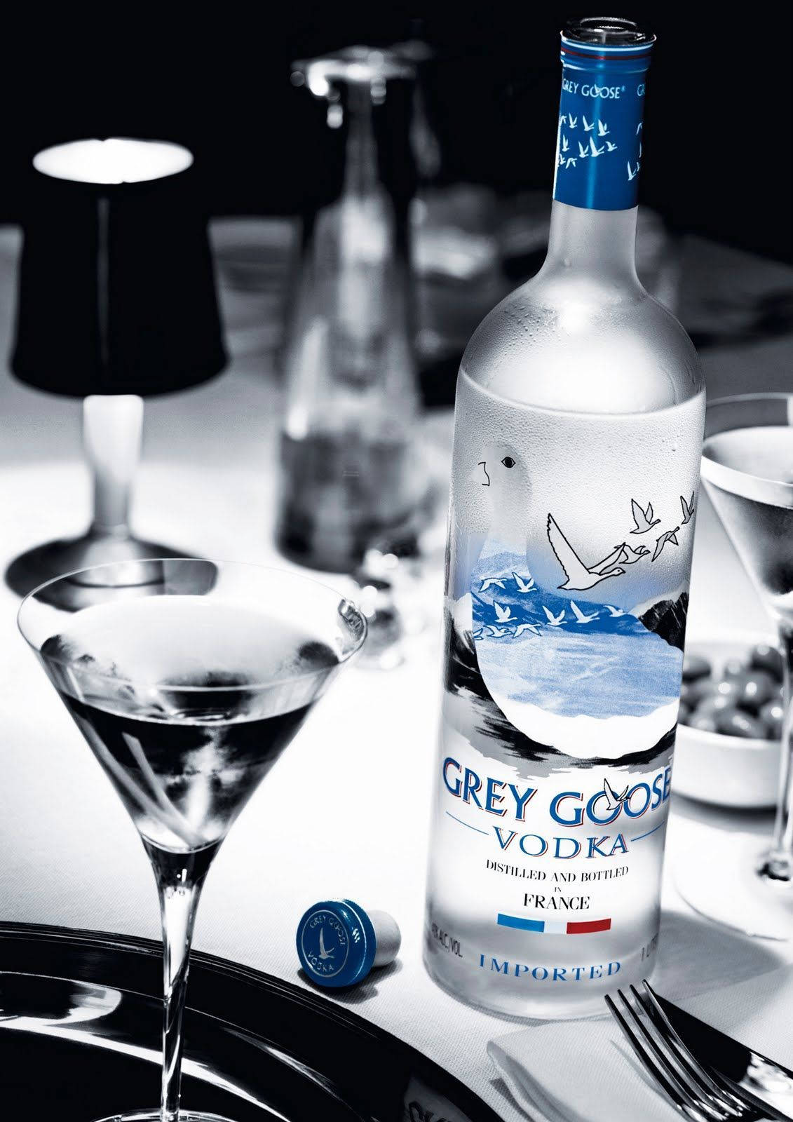 Greygoose, La Bebida Más Fina En La Mesa Fondo de pantalla