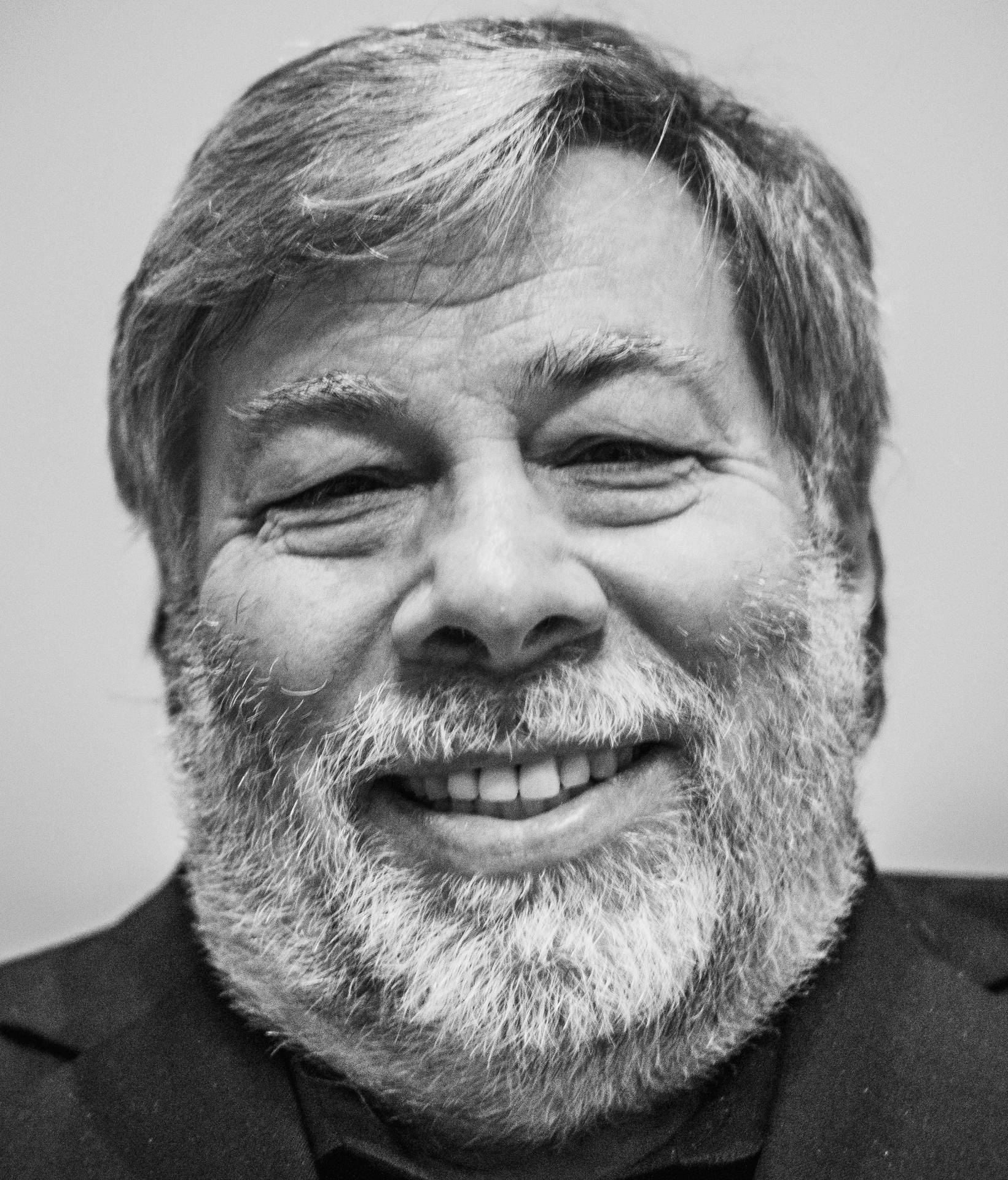 Greyscale Steve Wozniak Close Up Wallpaper