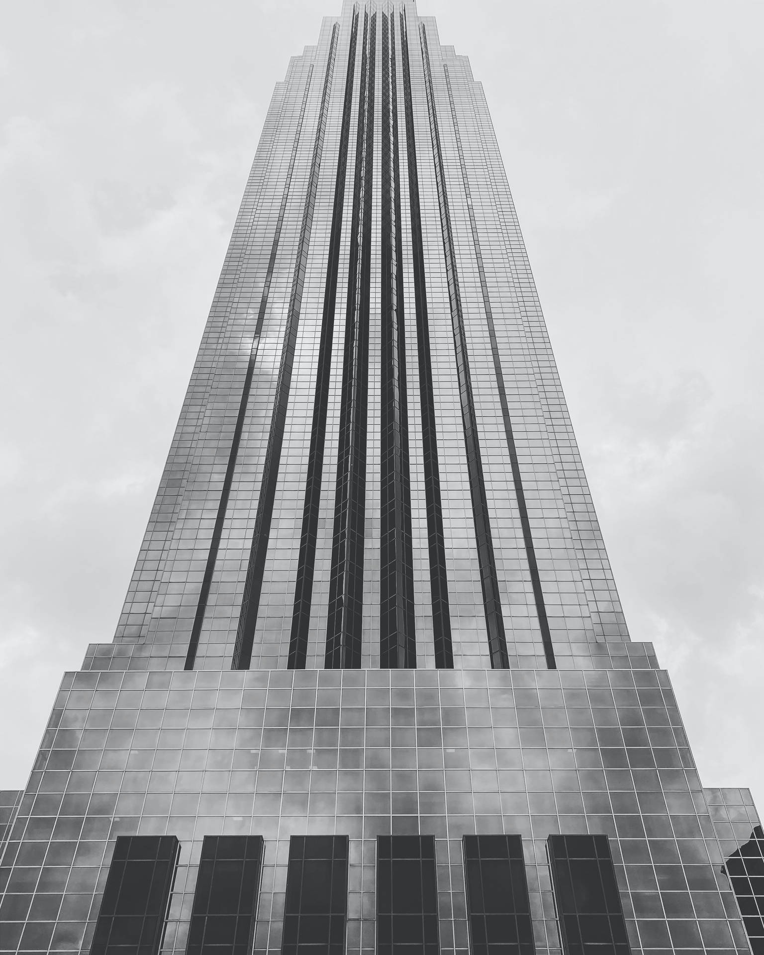 Greyscale Williams Tower Houston Wallpaper