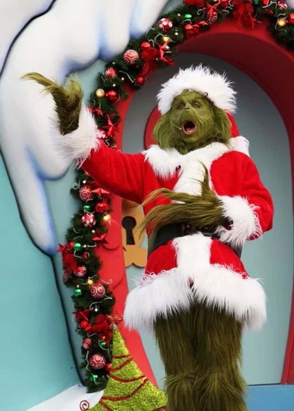 Lås den julemæsige Grinch inde i dine gaver denne jul sæson! Beskrivelse: Vis dine venner og familie, at de har en Grinch side at låse op for denne jul ved at få en speciel Grinch tema iPhone til kommende ferie! Relaterede nøgleord: Grinch jul, ferie, iPhone, gave, gaver, speciel, lås op Wallpaper