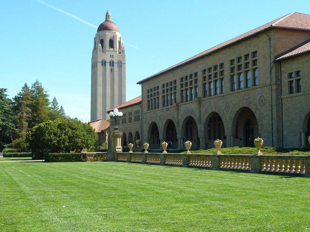 Grounds Around Stanford University Hoover Tower Wallpaper