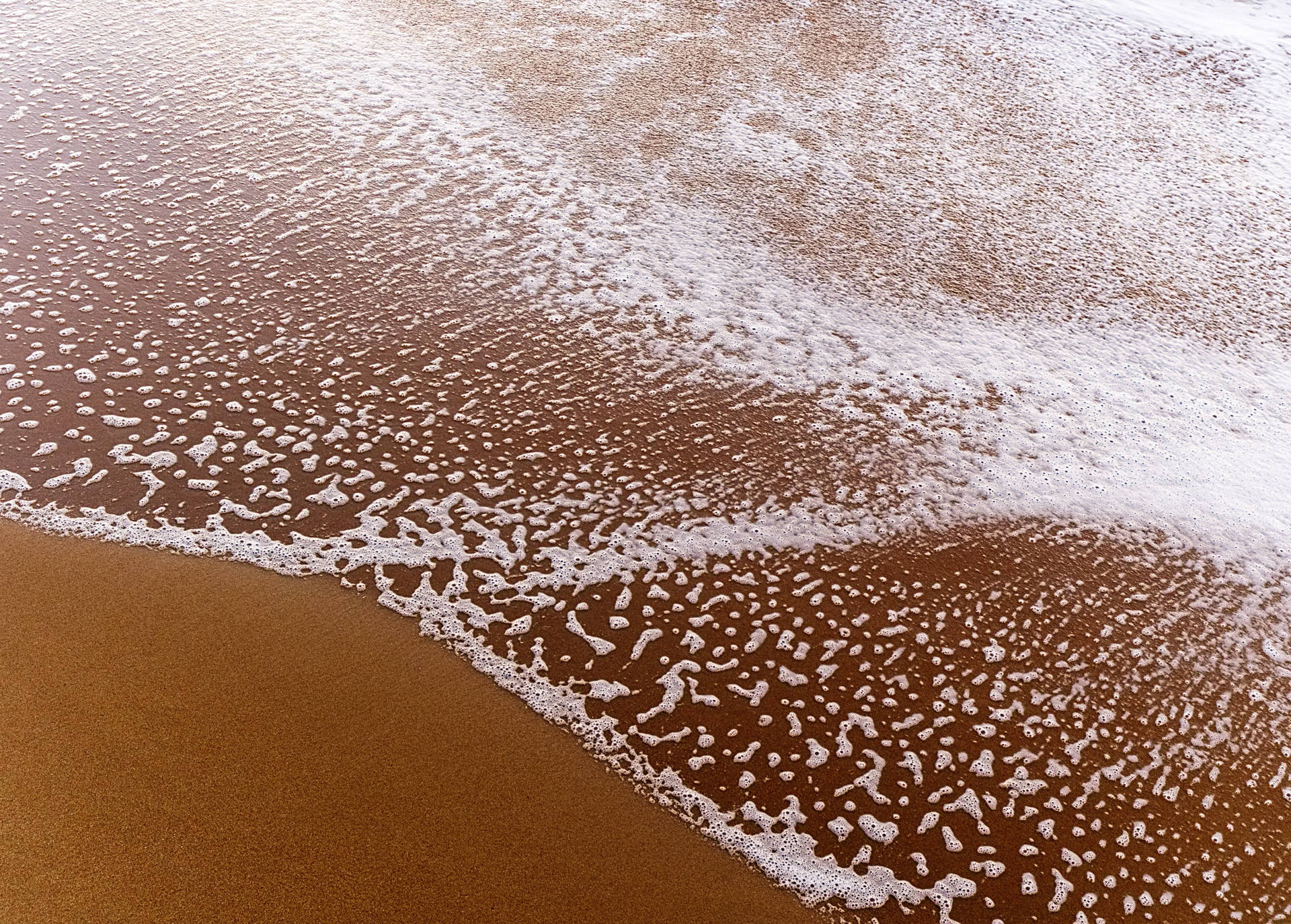 Grunge Æstetiske Beach Waves Wallpaper