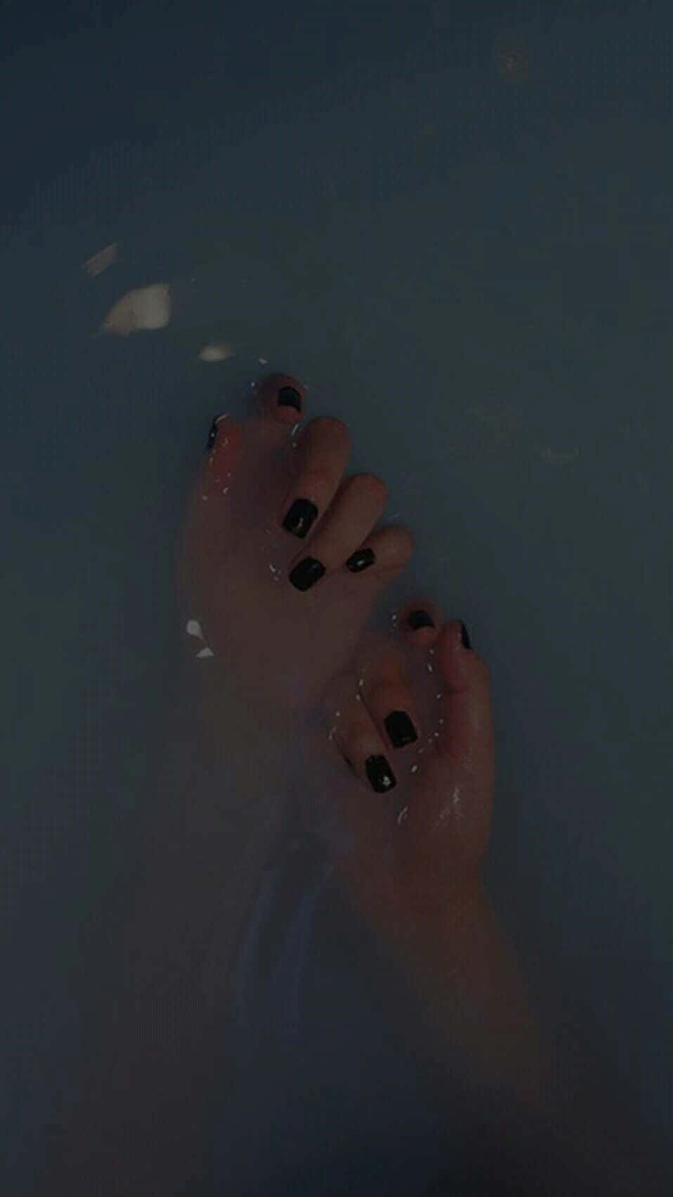 Esmaltede Uñas Negro Con Estética Tumblr Grunge. Fondo de pantalla