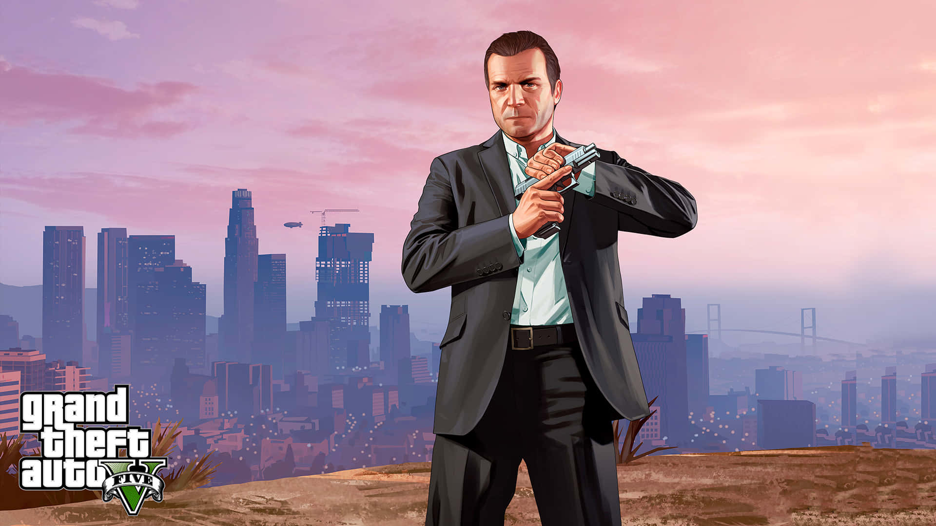 En mand i jakkesæt holder et gevær foran en by baggrund. Wallpaper