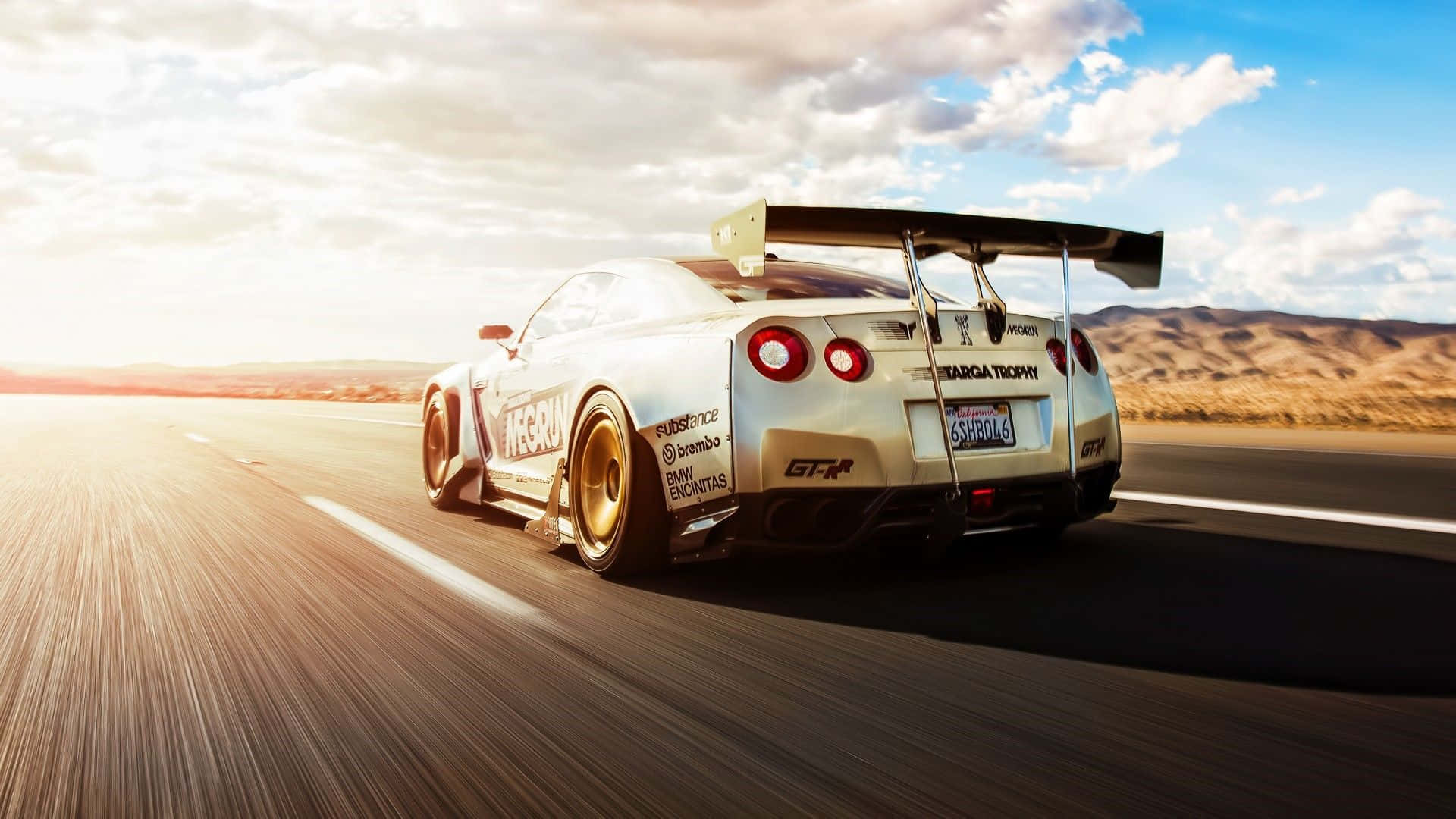Get Ready For a Revolutionized Ride With GTR R35 Wallpaper