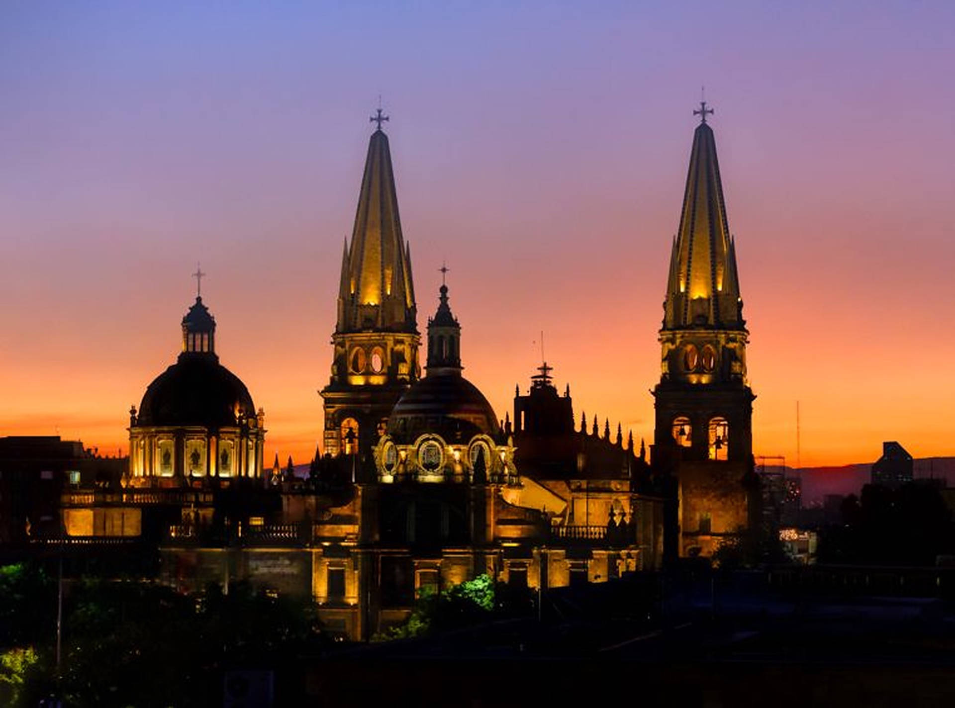 Guadalajara Cathedral With Gradient Sky Wallpaper