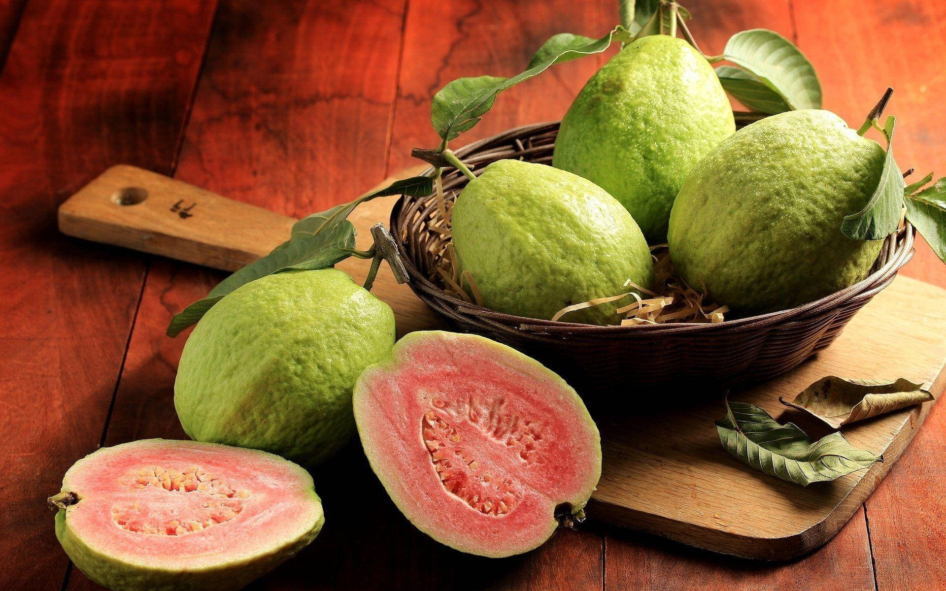 "Fresh Guavas in a Bowl" Wallpaper