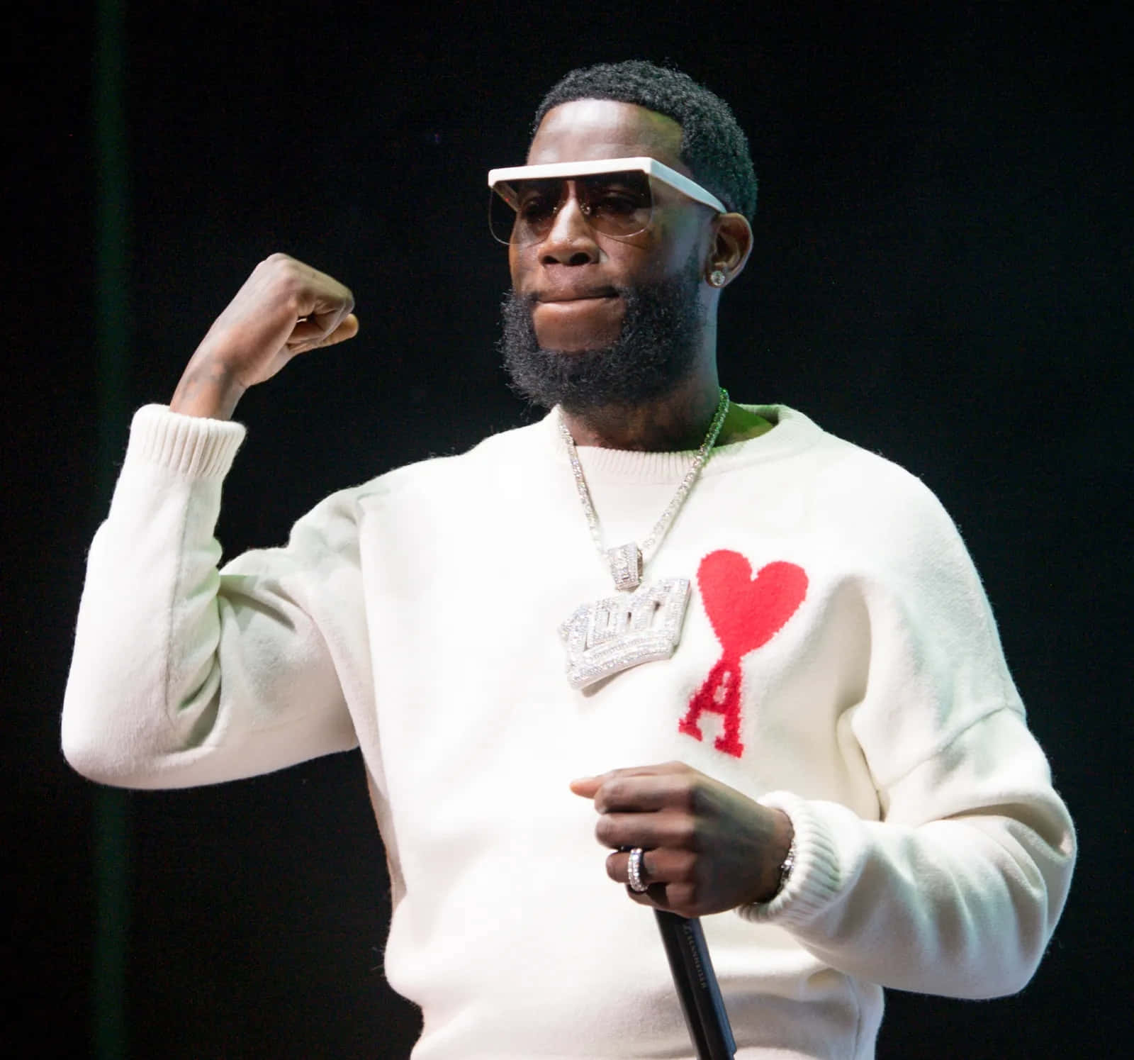 Gucci Mane Optreden Witte Sweater Achtergrond