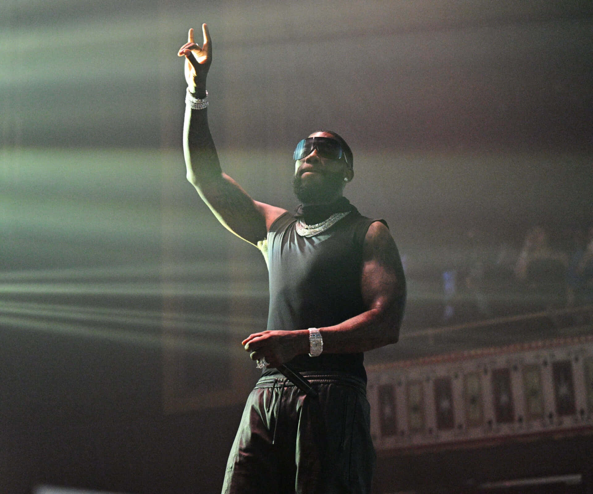 Gucci Mane Optreden Op Het Podium Achtergrond