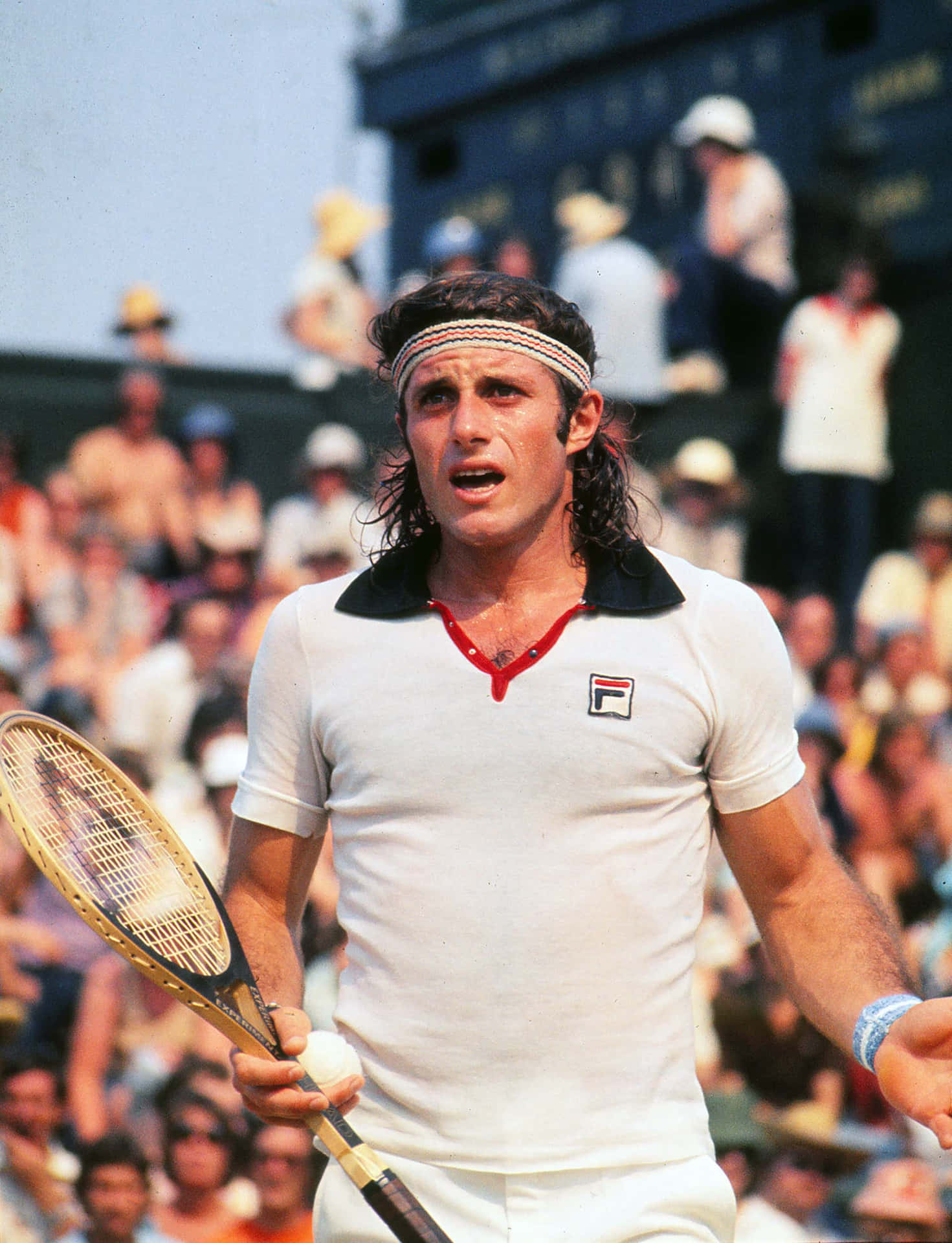 Guillermovilas Jugando En El Munich Open 1975. Fondo de pantalla