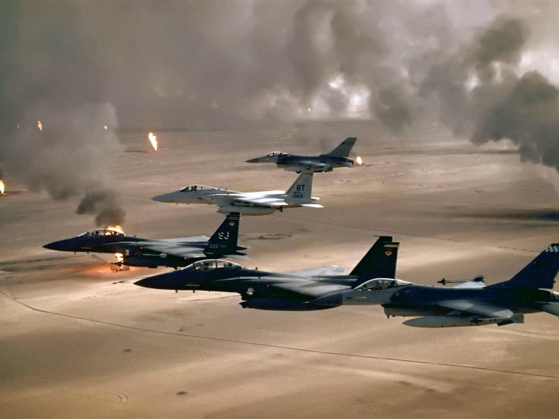 Gulf War Military Aircraft Desktop Wallpaper