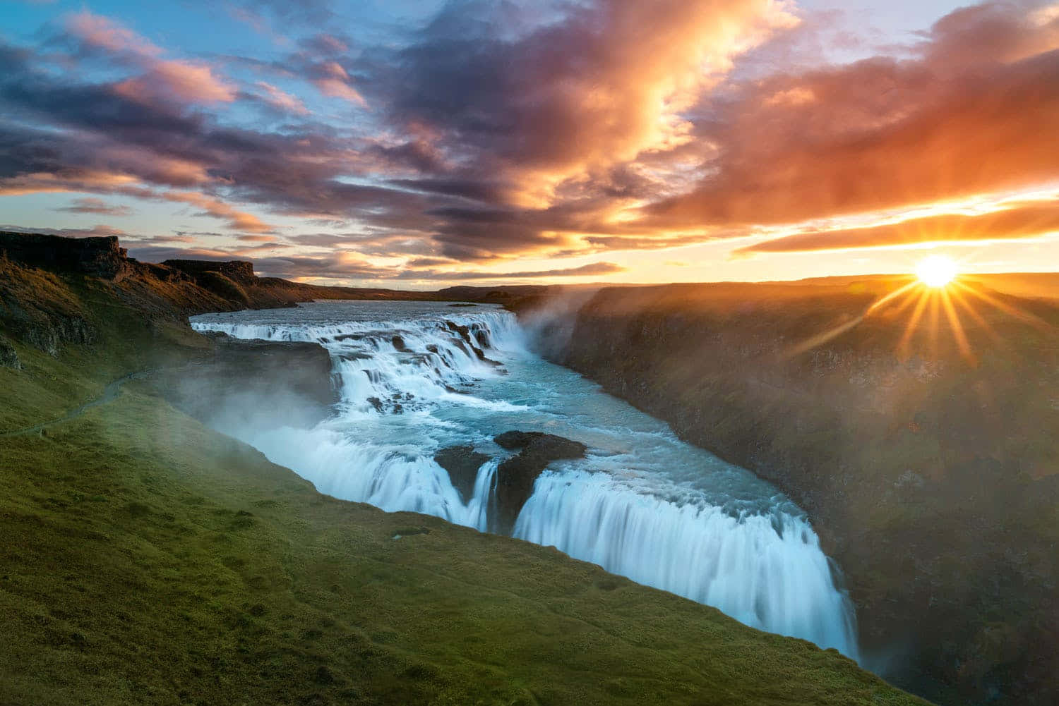 Gullfoss Waterfall In Southwest Iceland During Dawn Wallpaper