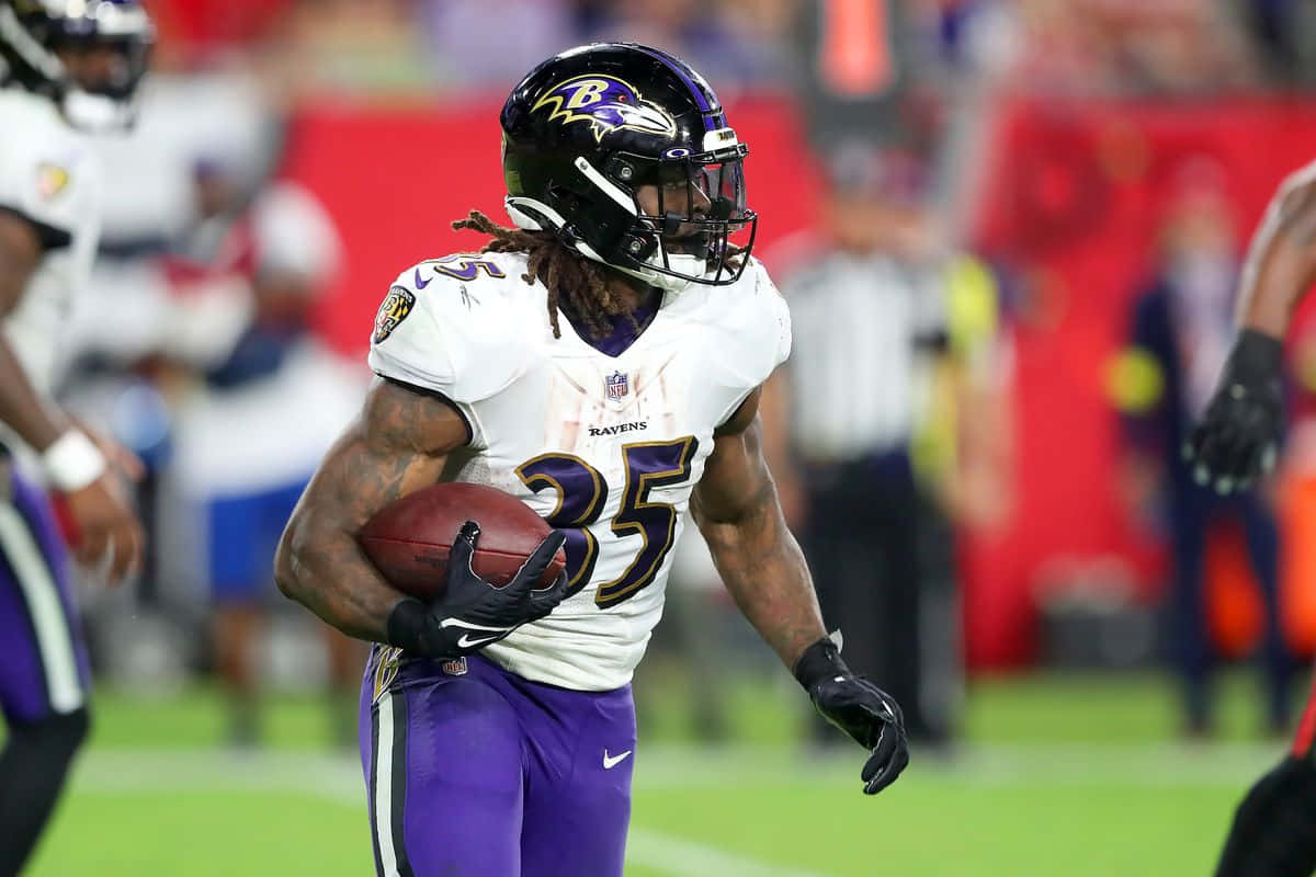 Gus Edwards Baltimore Ravens Running Back Wallpaper