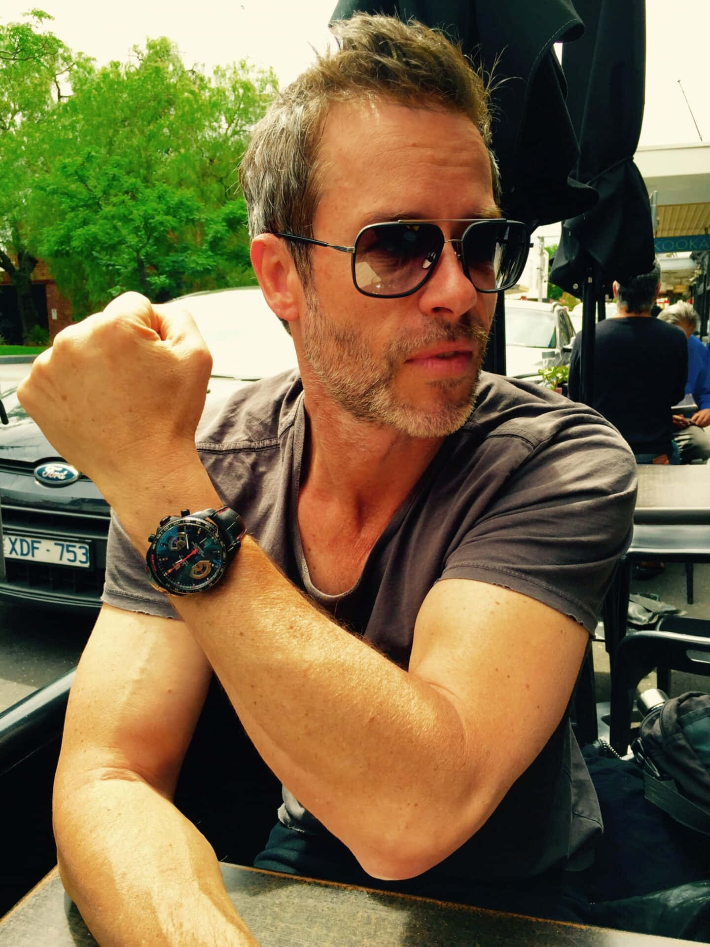 Guypearce Is An English Actor Known For His Roles In Films Such As 