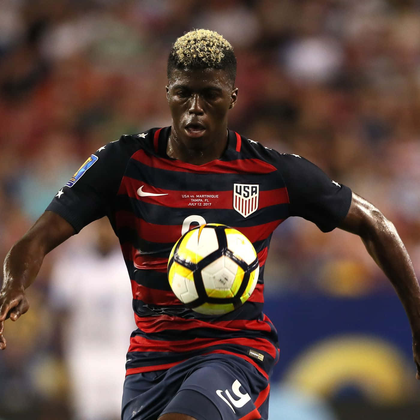 Gyasi Zardes Dribbles During CONCACAF Gold Cup Wallpaper