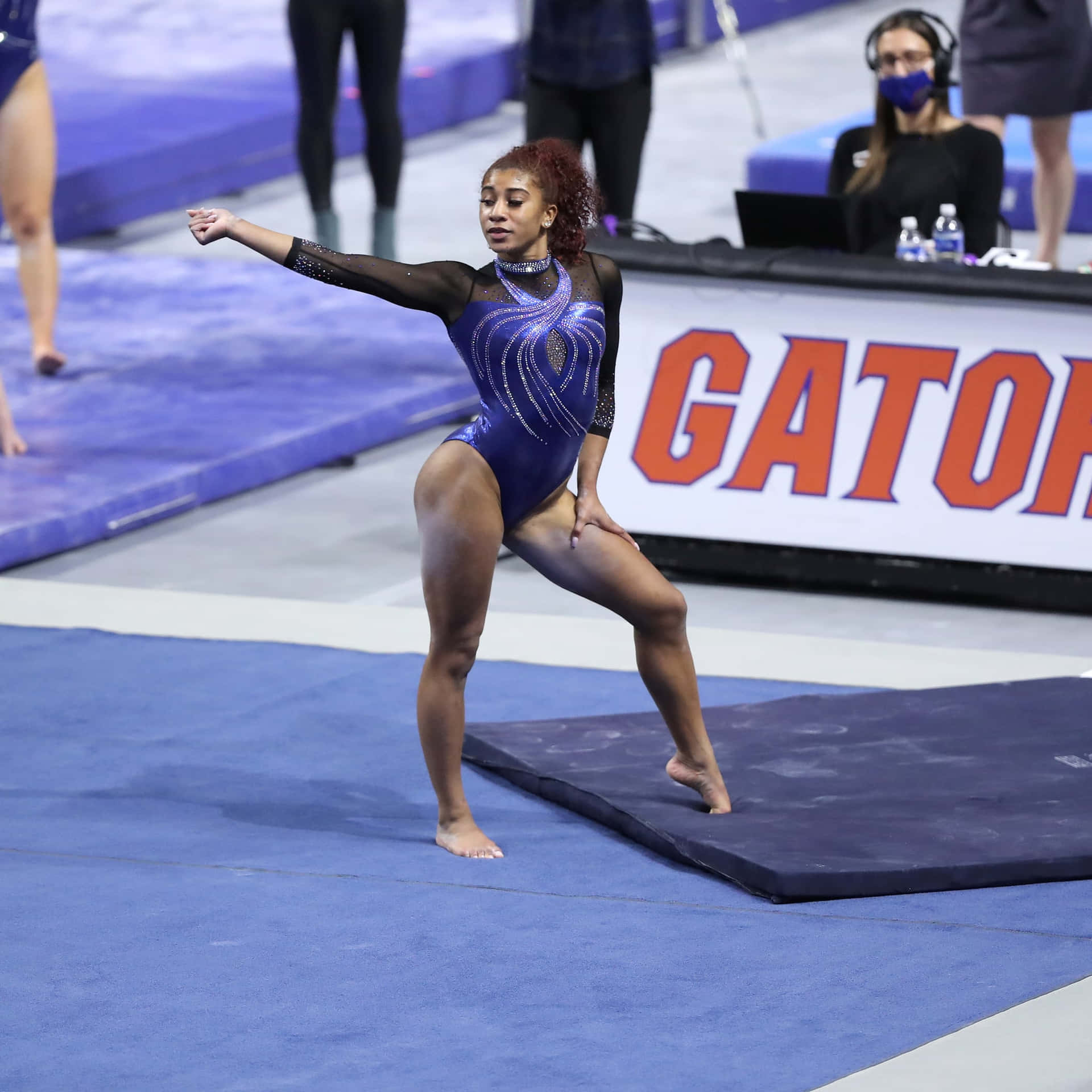 Bereid Je Voor Om Goud Te Behalen Op Een Gymnastiekmat Achtergrond