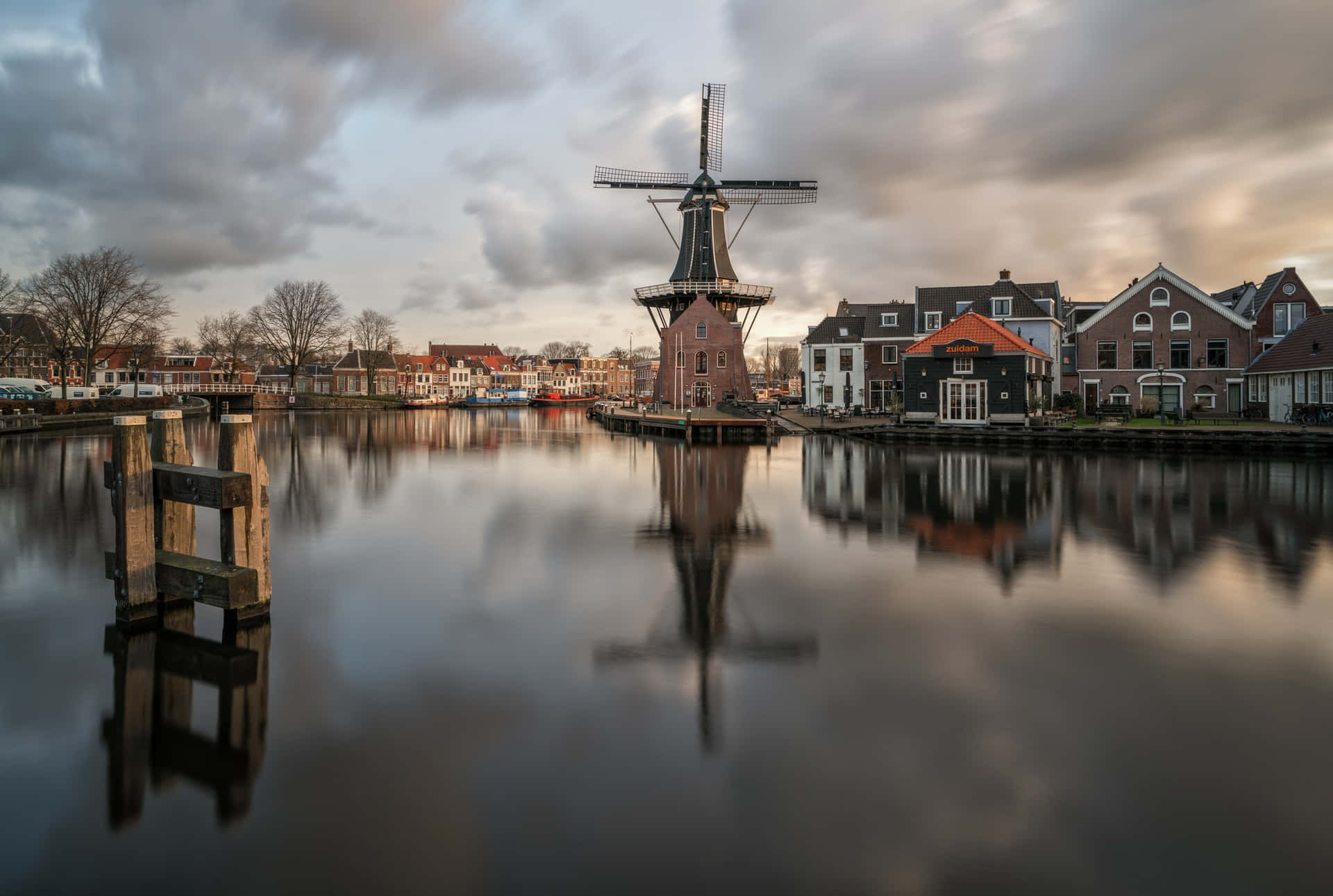 Haarlem Windmill Reflections Wallpaper