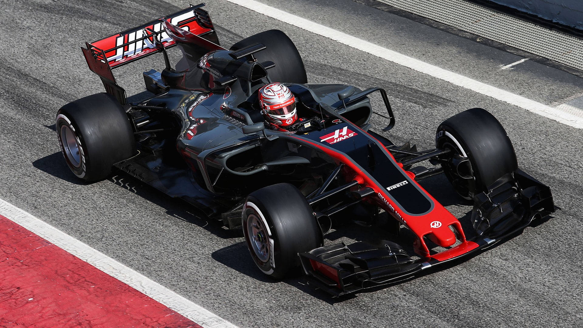 Haas F1 Black And Red