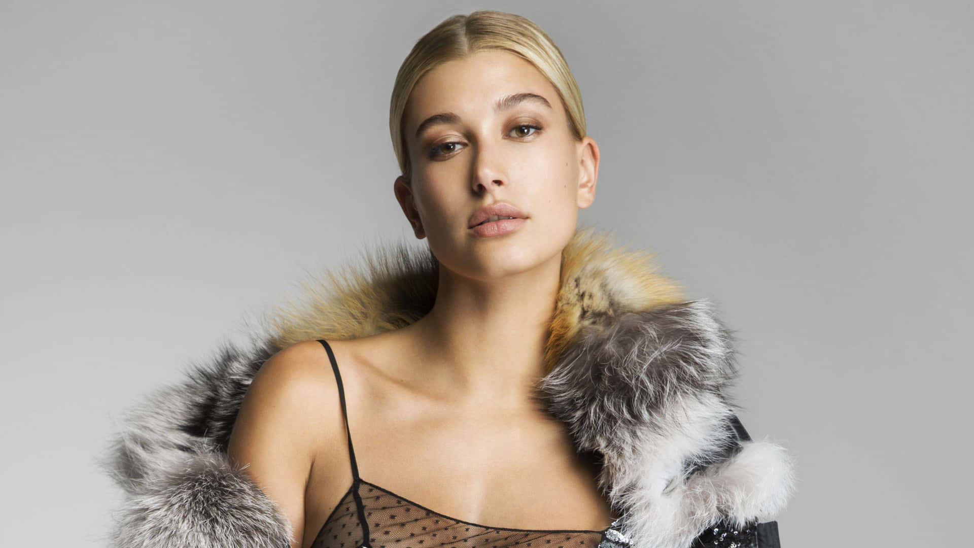 Hailey Baldwin Elegante Portret Achtergrond