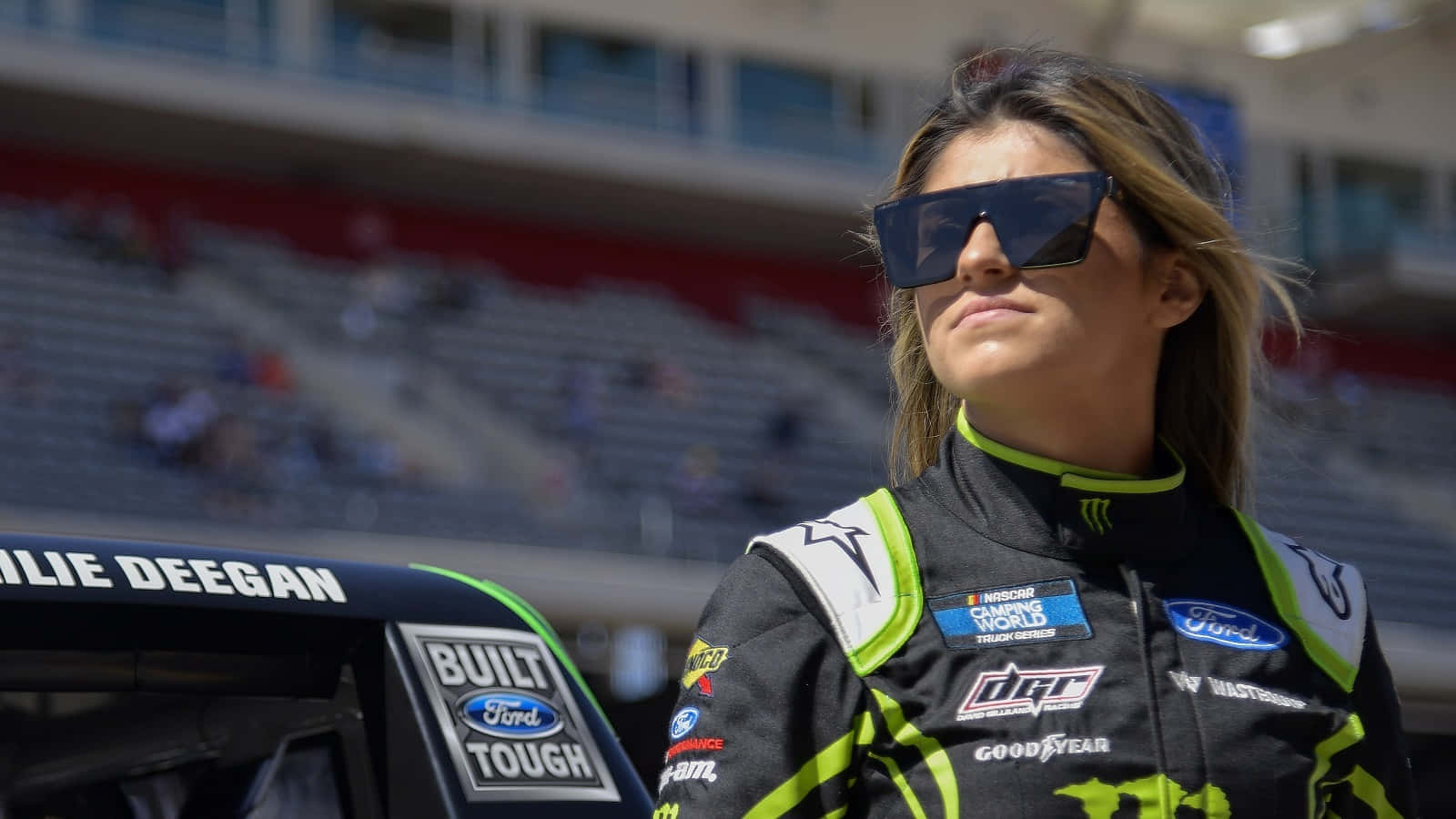 Hailie Deegan Racing Coureur Portret Achtergrond