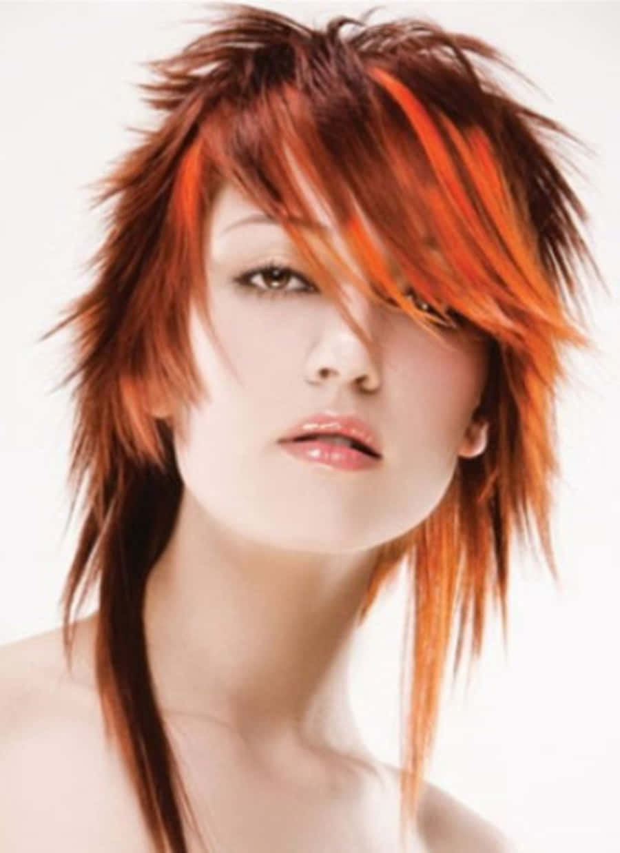 Рваные стрижки на рыжие средние волосы