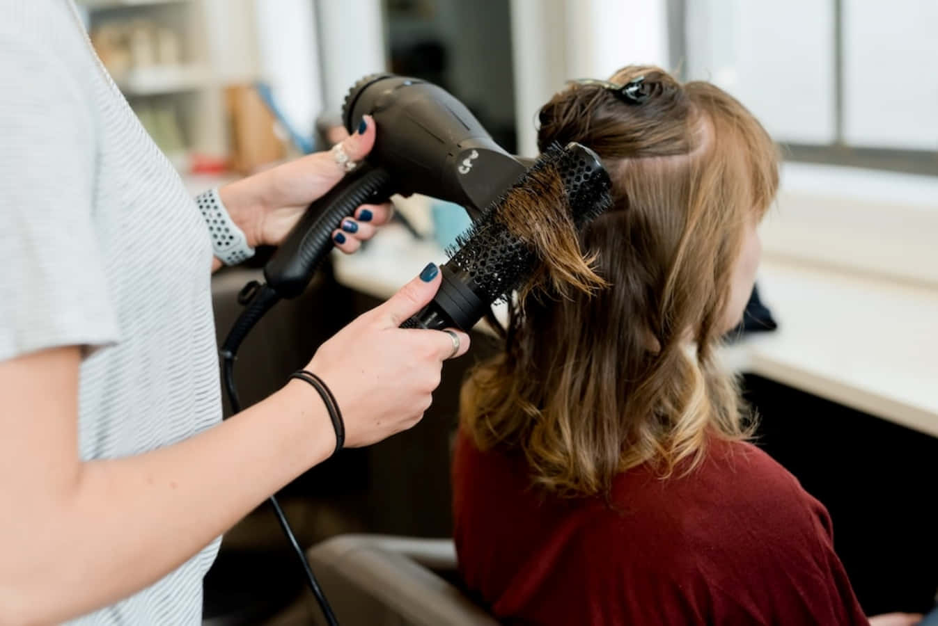 Freshen Up Your Look With Hair Salon Services