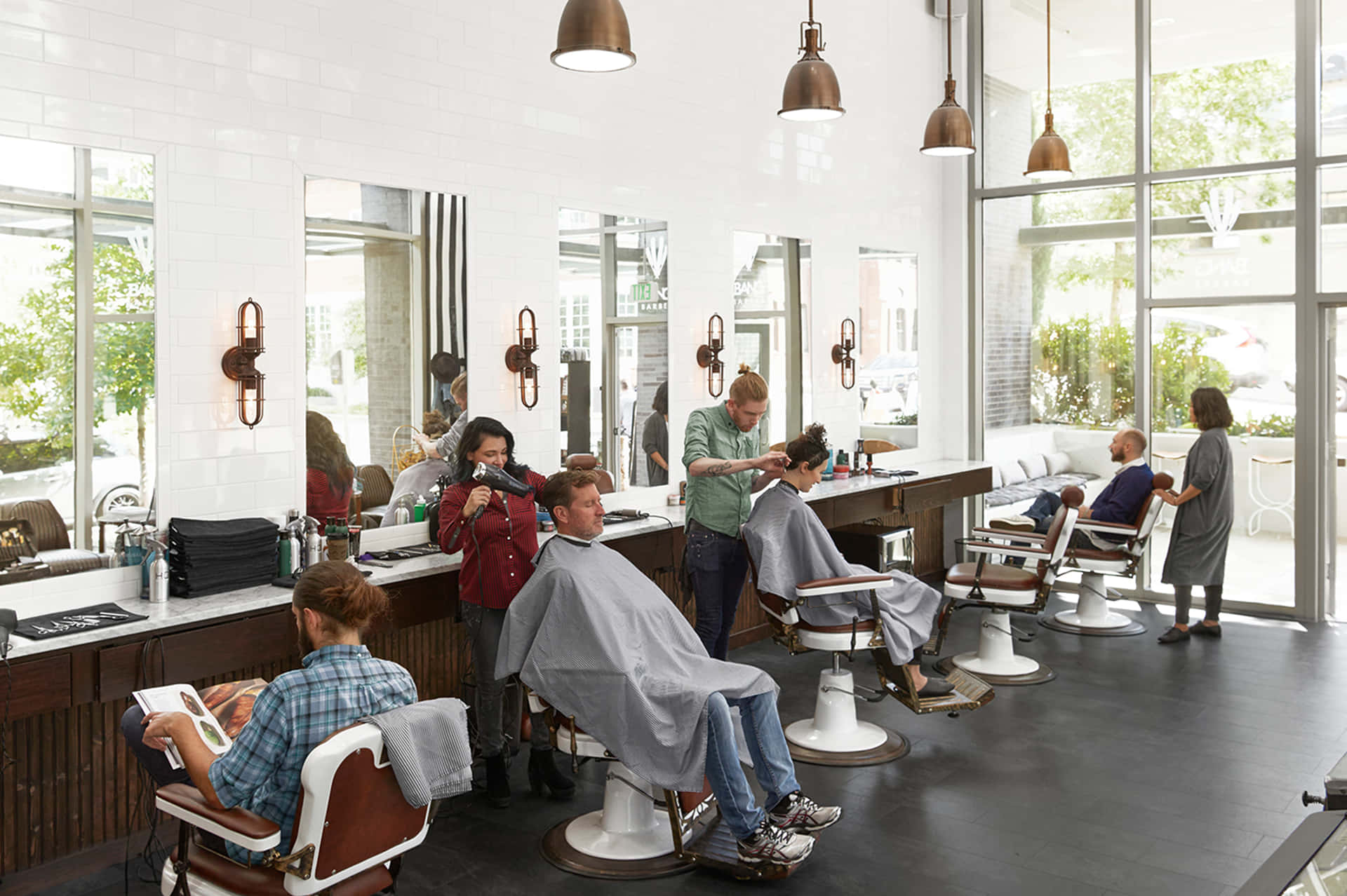 Stylish and Modern Hair Salon Interiors