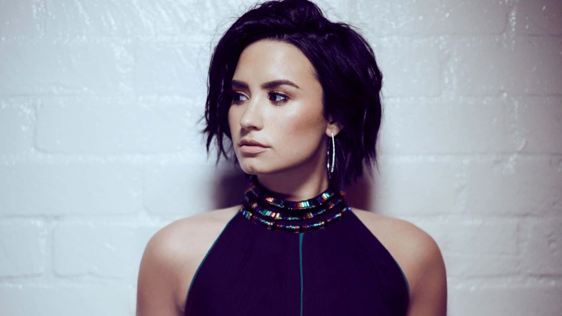 Demi Lovato - 'Sexy' - Skille Skærm tapet