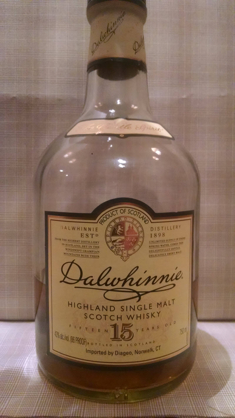 Metàpiena Di Dalwhinnie 15 Whisky. Sfondo