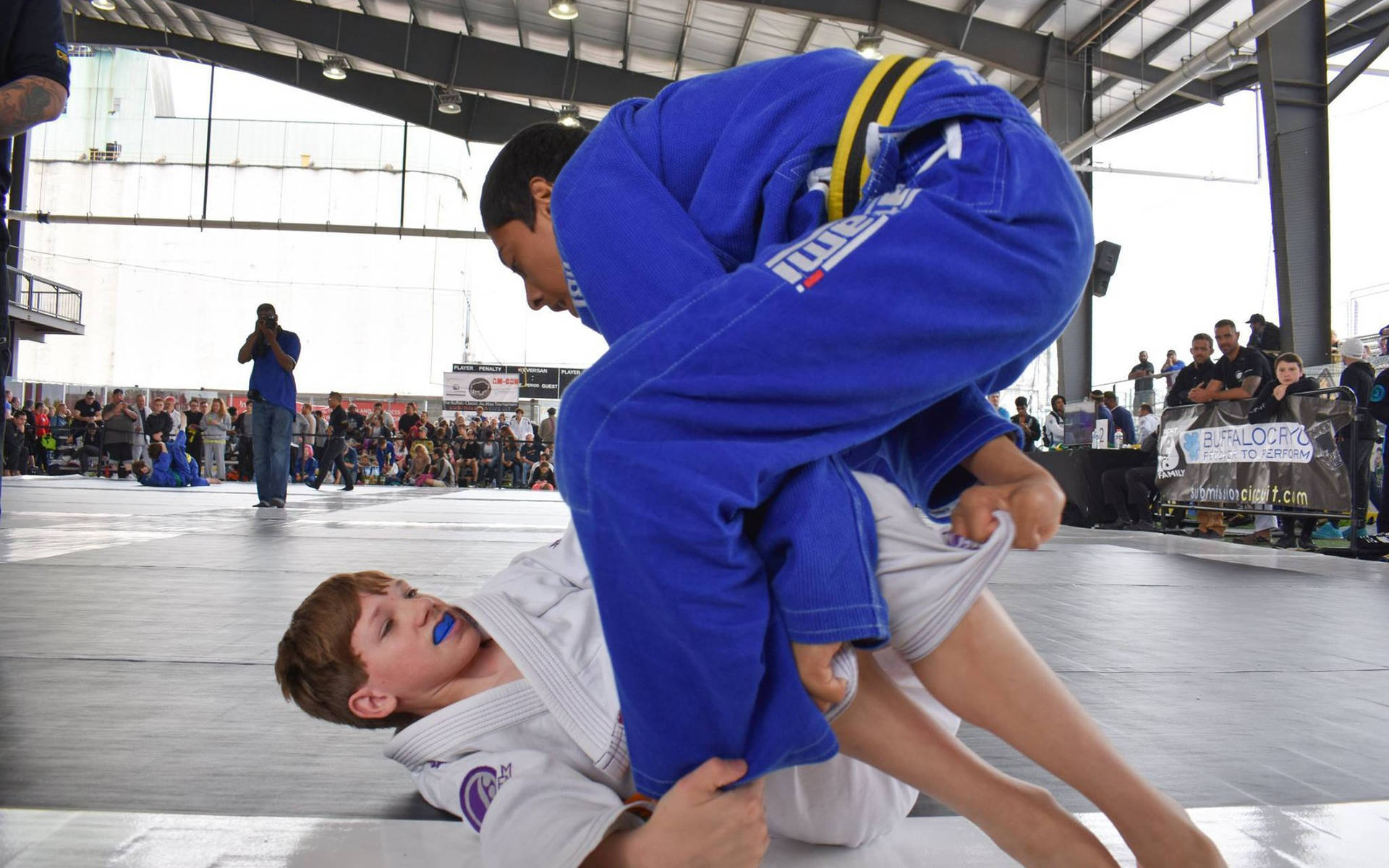 Posiciónde Medio Guardia En Brazilian Jiu-jitsu Fondo de pantalla