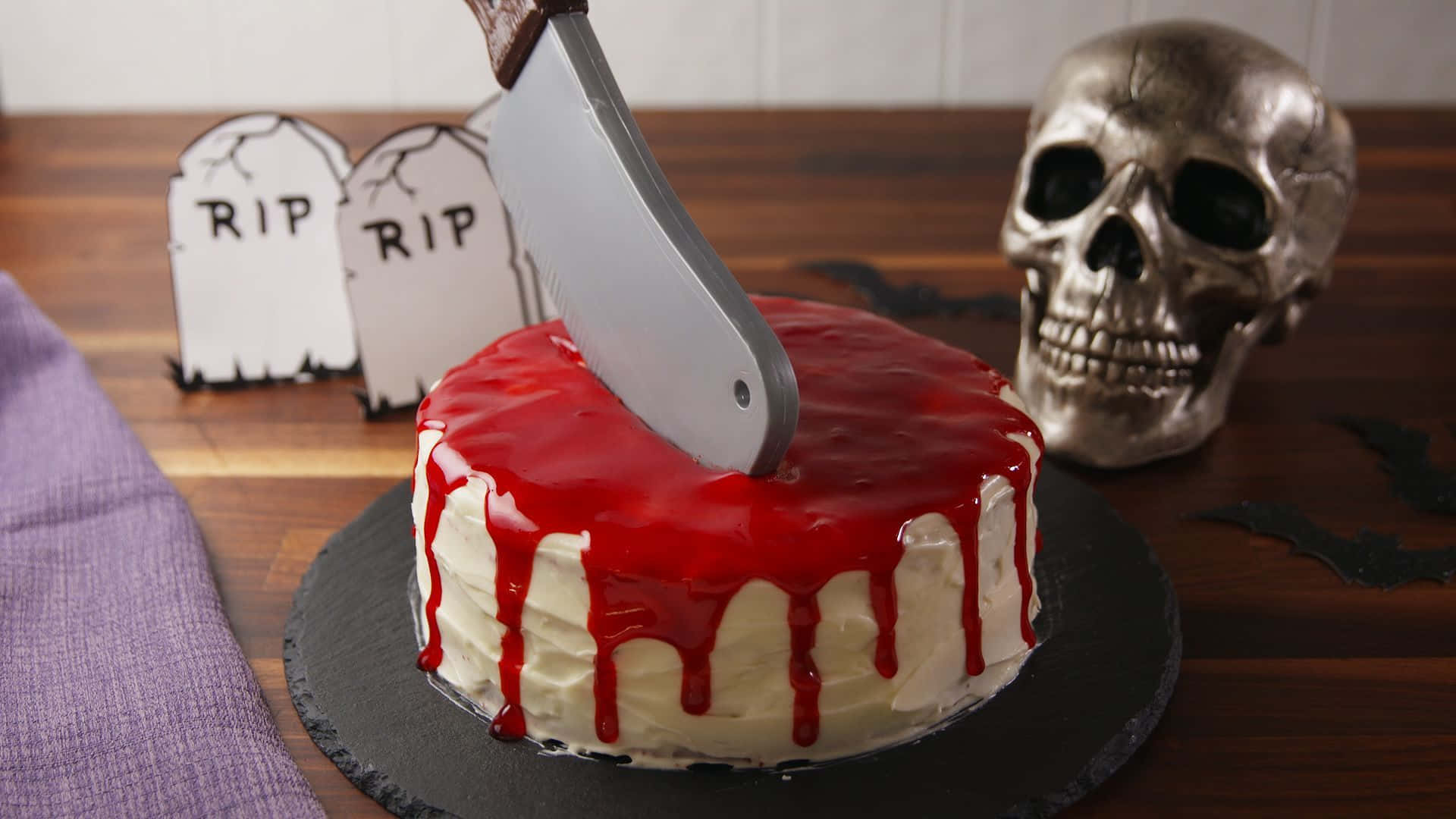 Decorate your next Halloween bash with this tasty and spook-tacular cake! Wallpaper