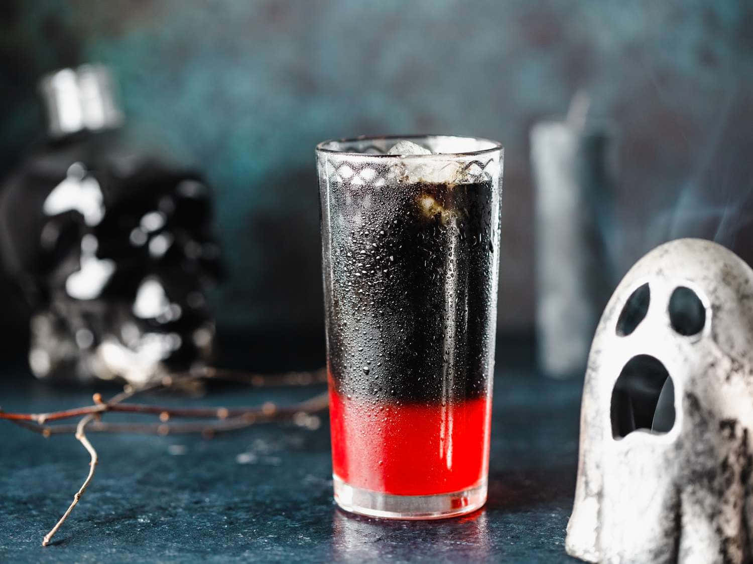 "Make Halloween Spook-tacular With These Halloween-Themed Cocktails!" Wallpaper