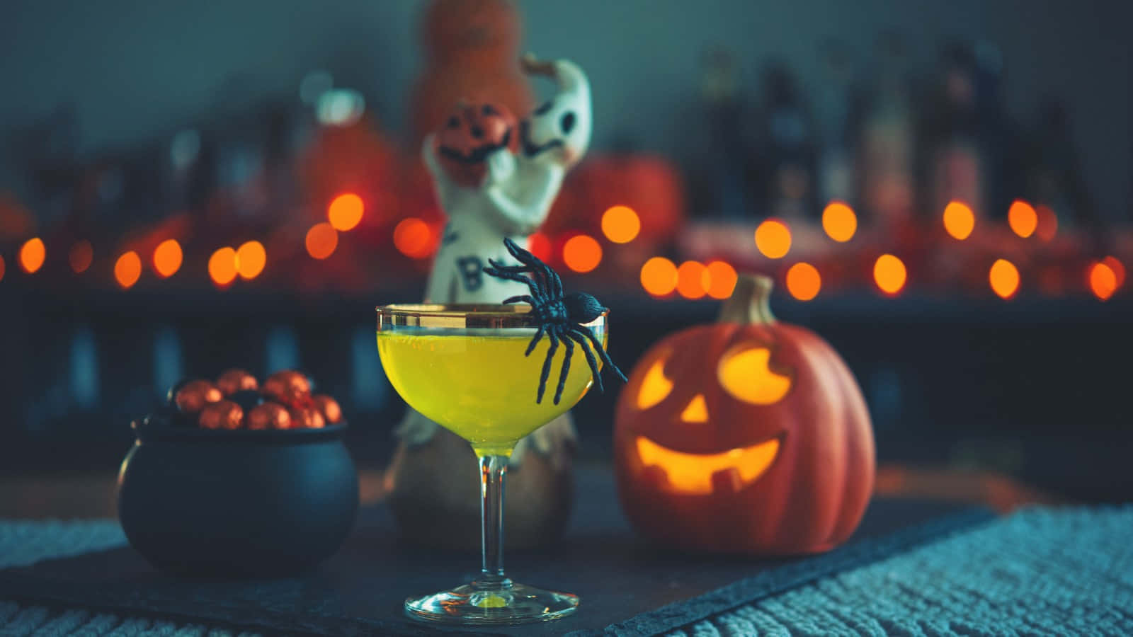 ¡asustatus Papilas Gustativas Con Estos Espeluznantemente Deliciosos Cócteles De Halloween! Fondo de pantalla