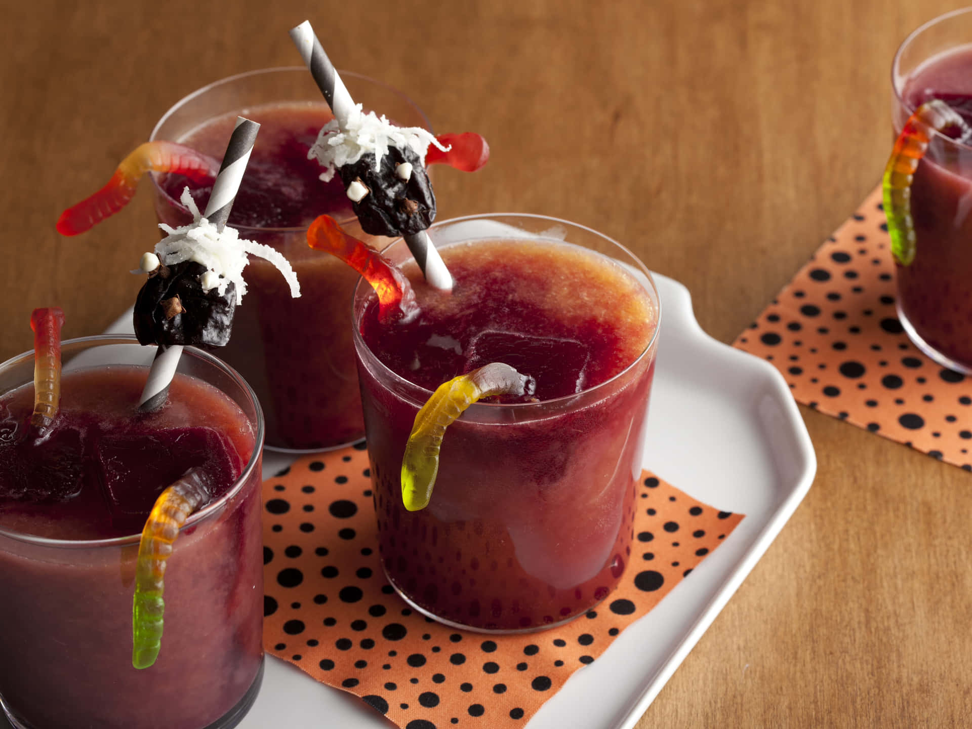 Unlock the Magic of the Night with Deliciously Spooky Halloween Cocktails" Wallpaper