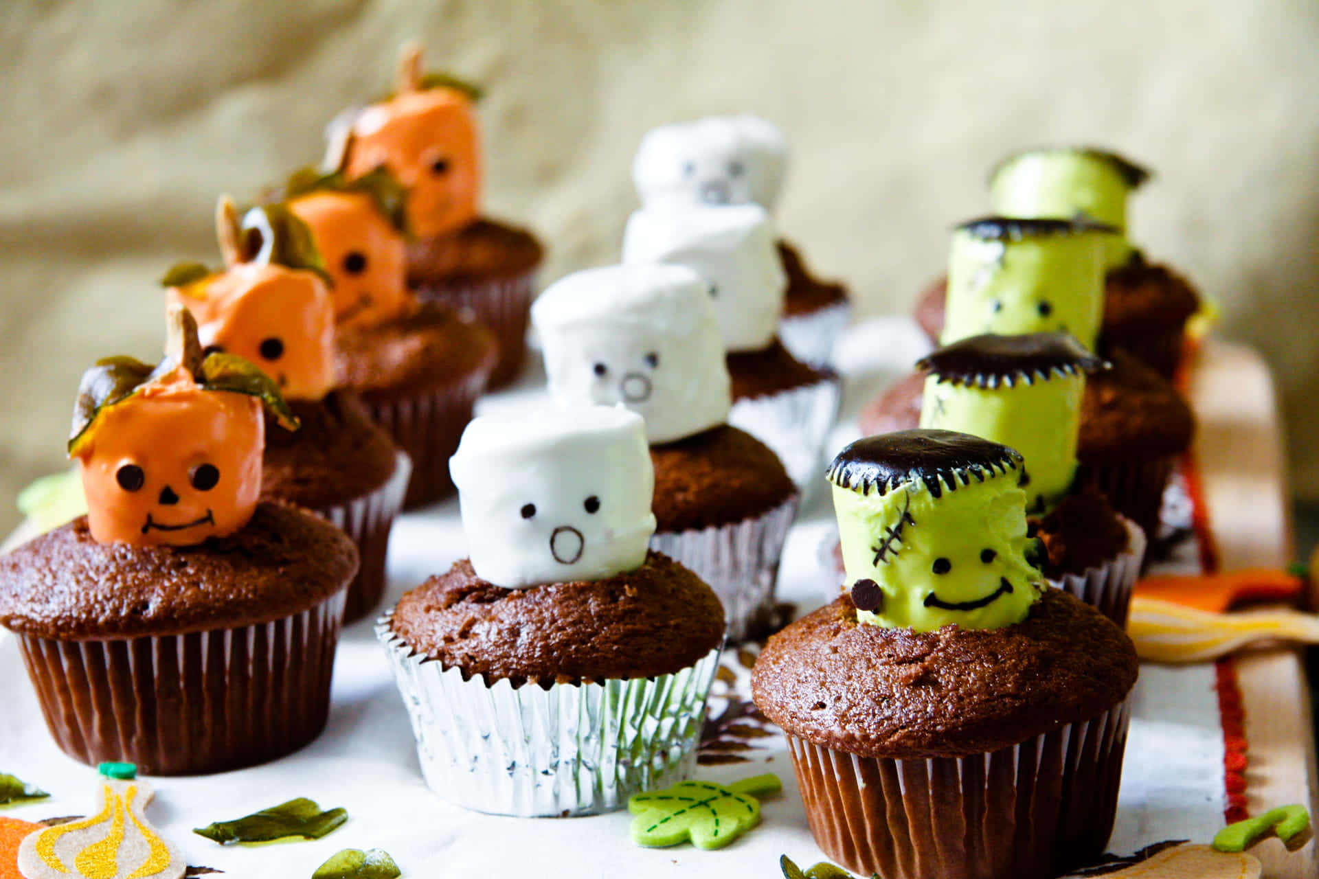 Spooky and Sweet Halloween Cupcakes Wallpaper