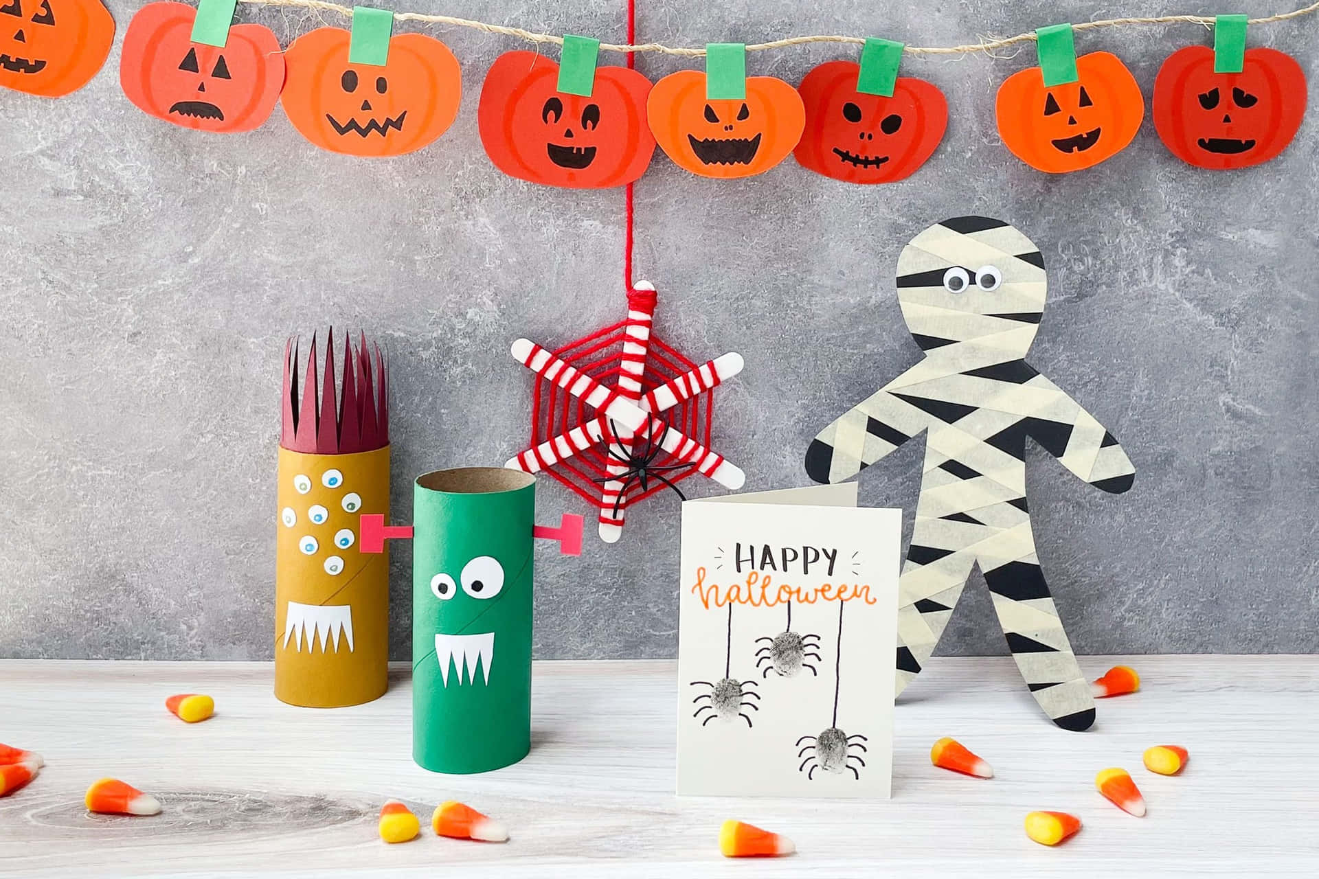 Prepáratepara Halloween Con Decoraciones Embrujadas Y Accesorios. Fondo de pantalla